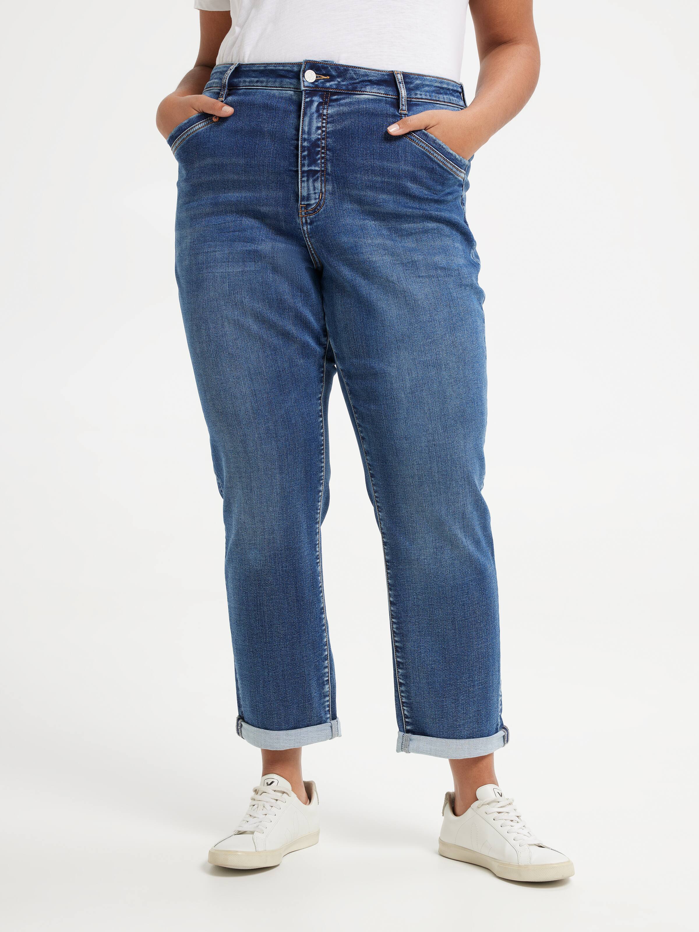 Curve Amaze Boyfriend Jeans
