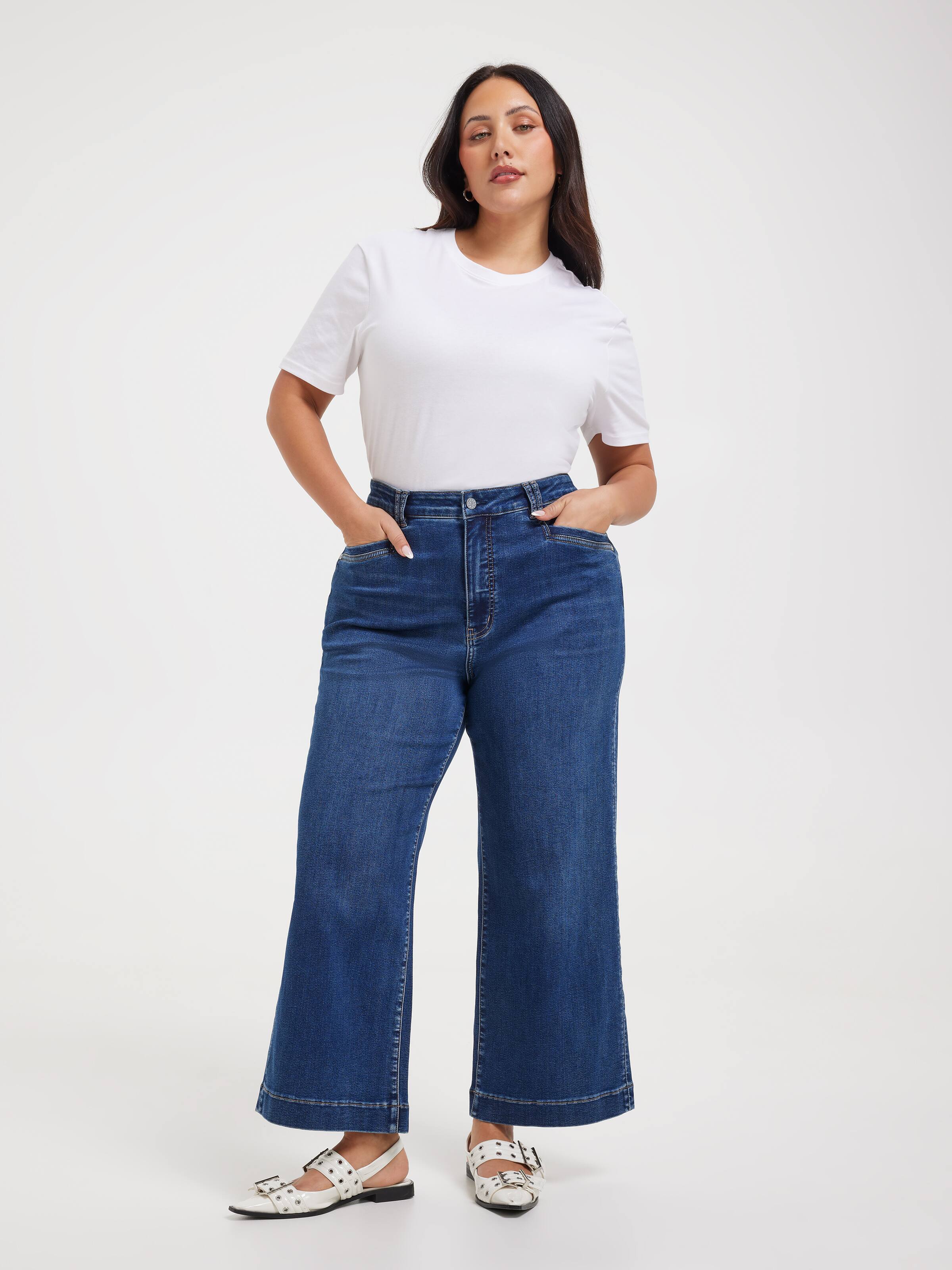 Curve Amaze High Rise Wide Leg Ankle Jean