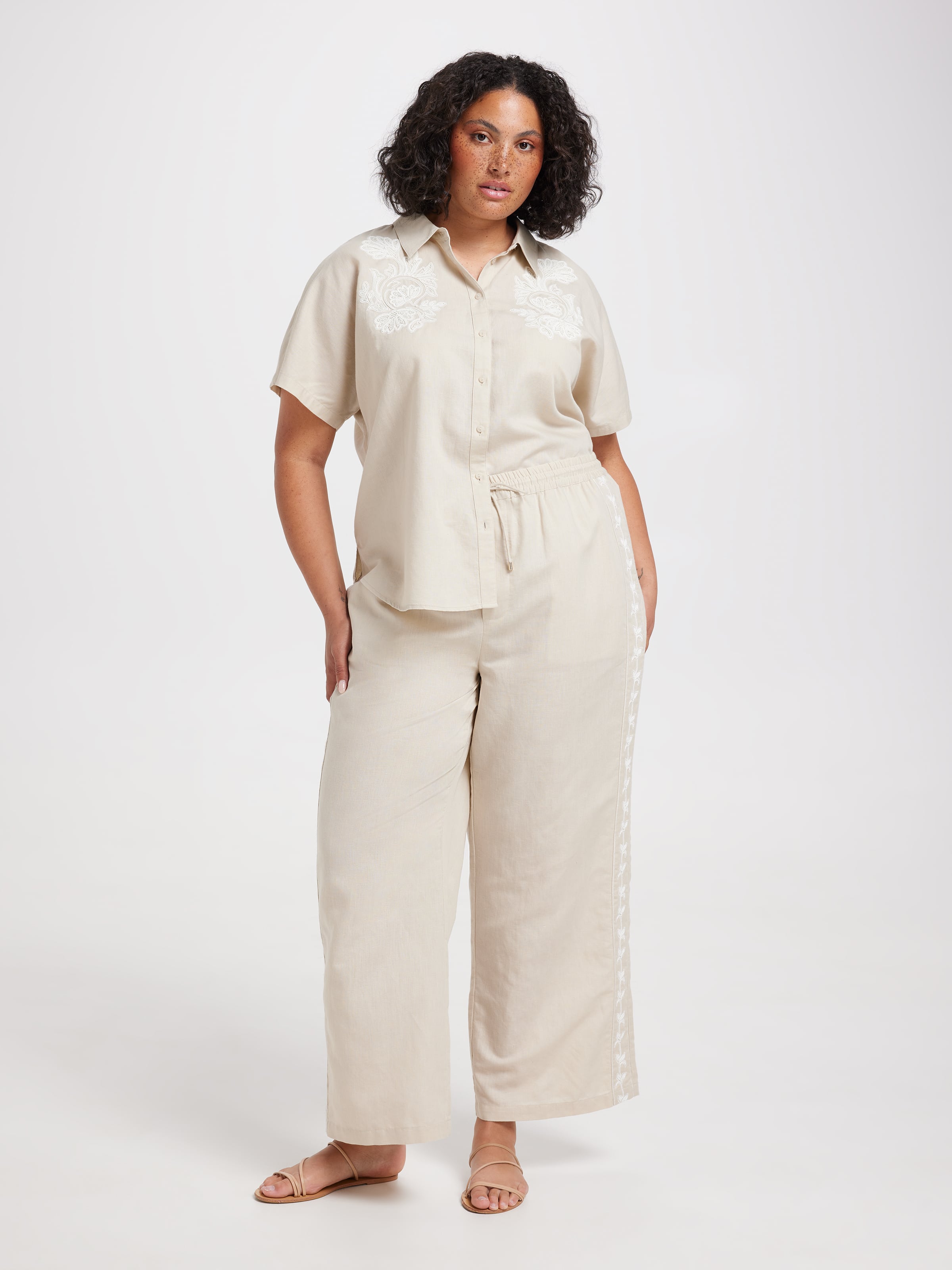 Curve Leslee High Rise Soft Straightpant