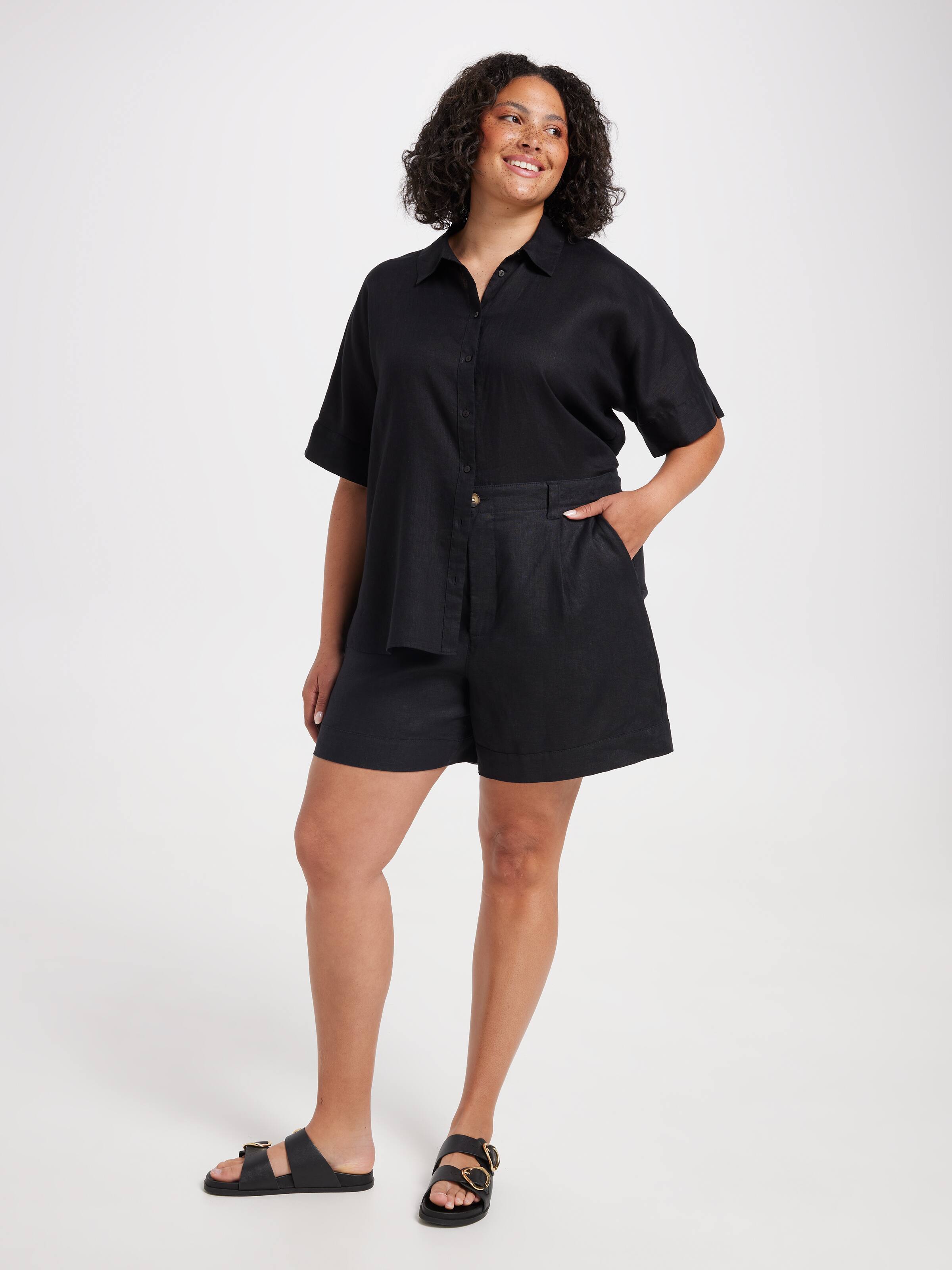 Linen Double Pleat Front Short