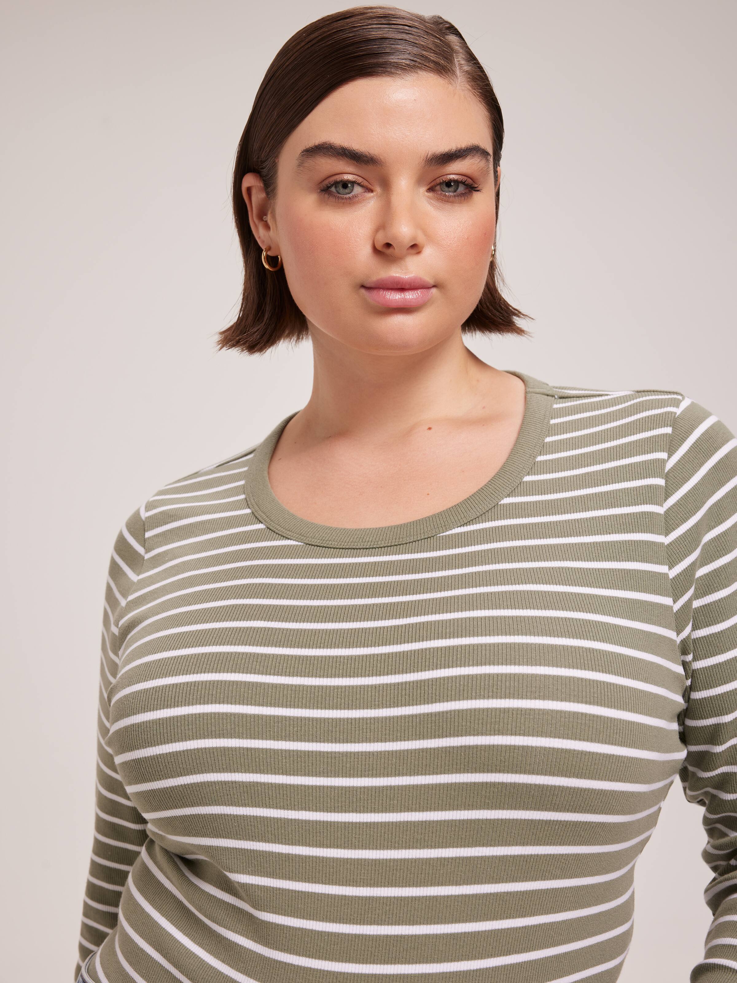 Curve Rib Crew Neck Top