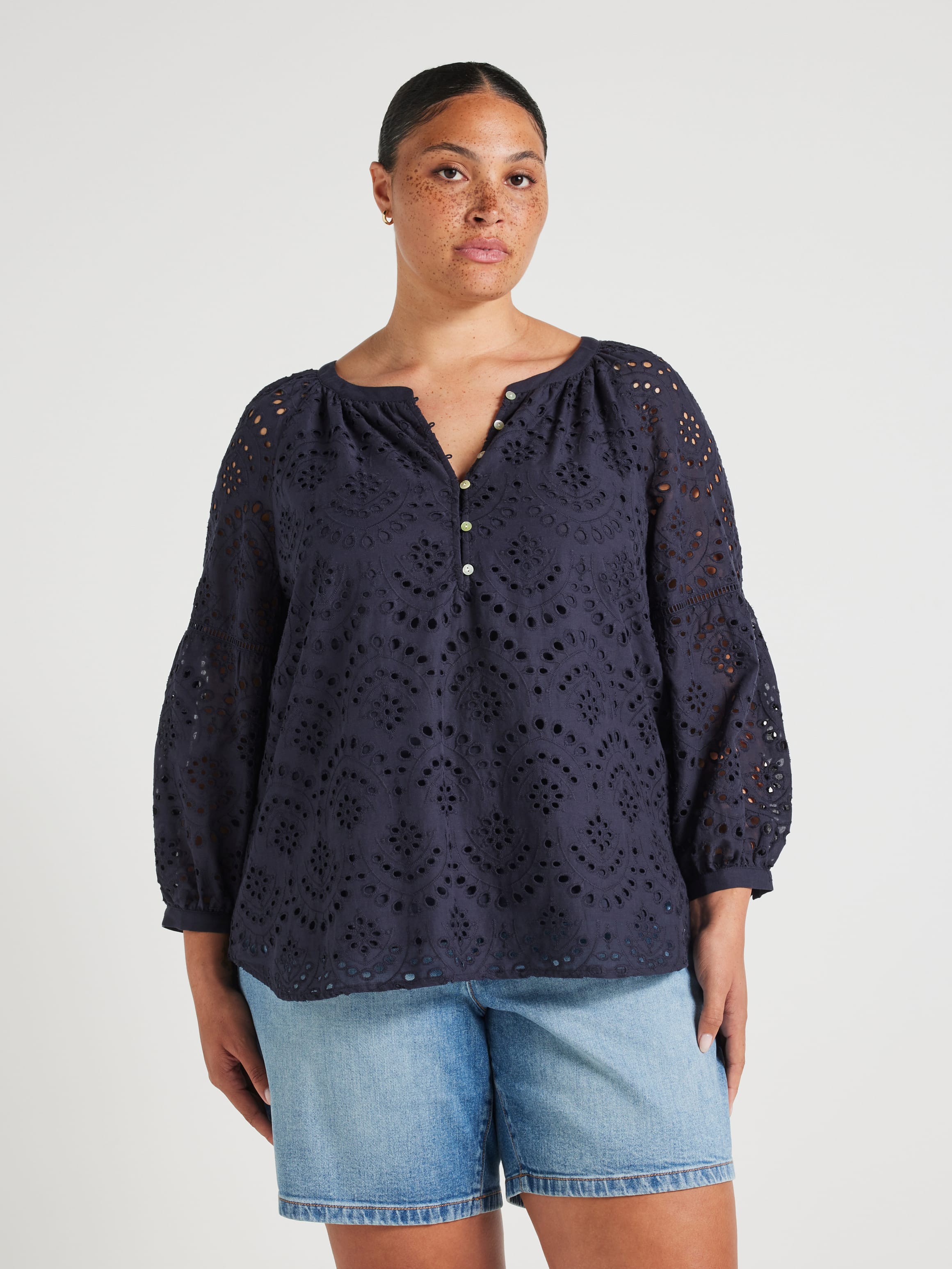 Curve Mia Textured 3/4 Sleeve Blouse