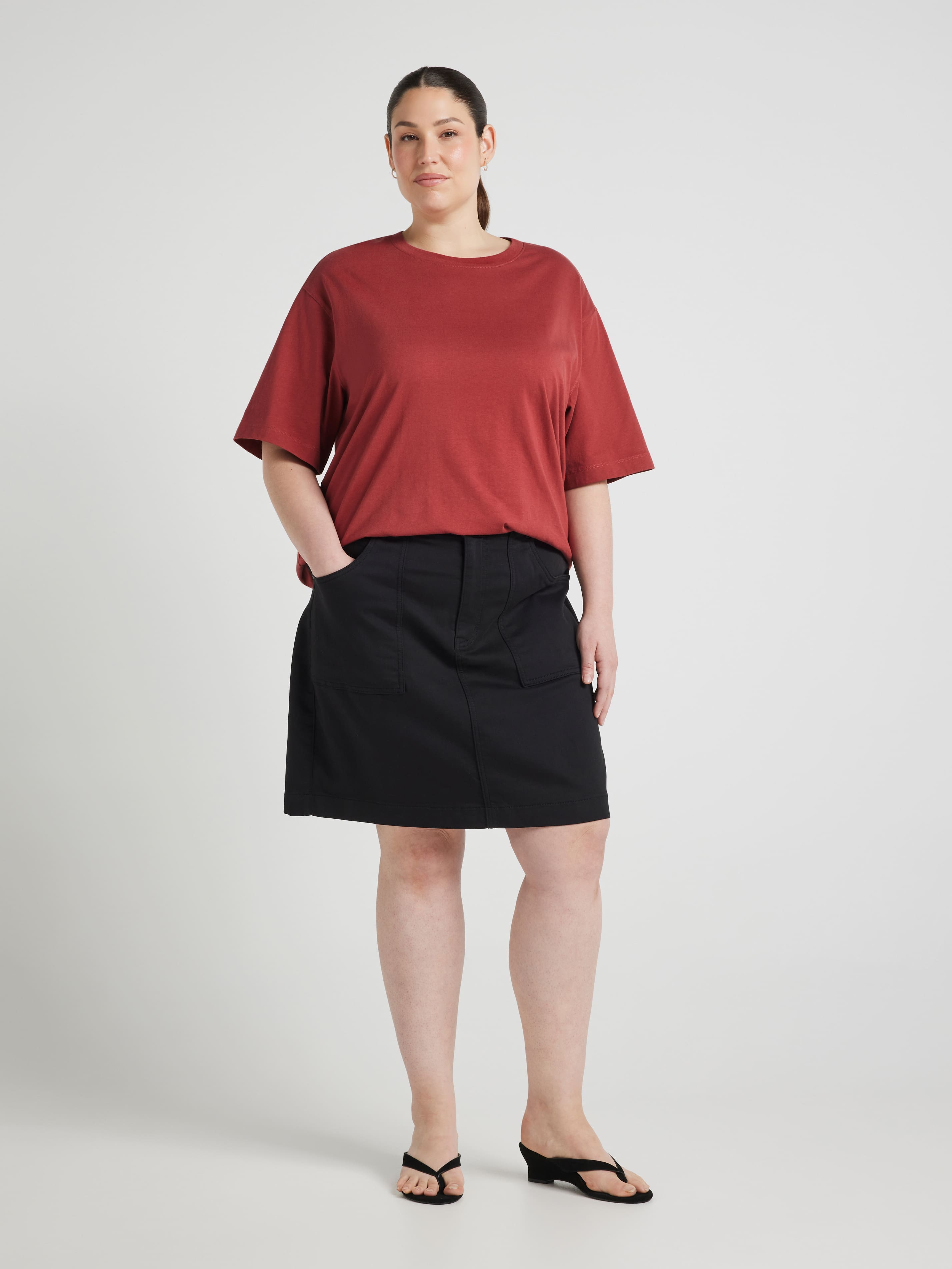 Curve Signature Tee