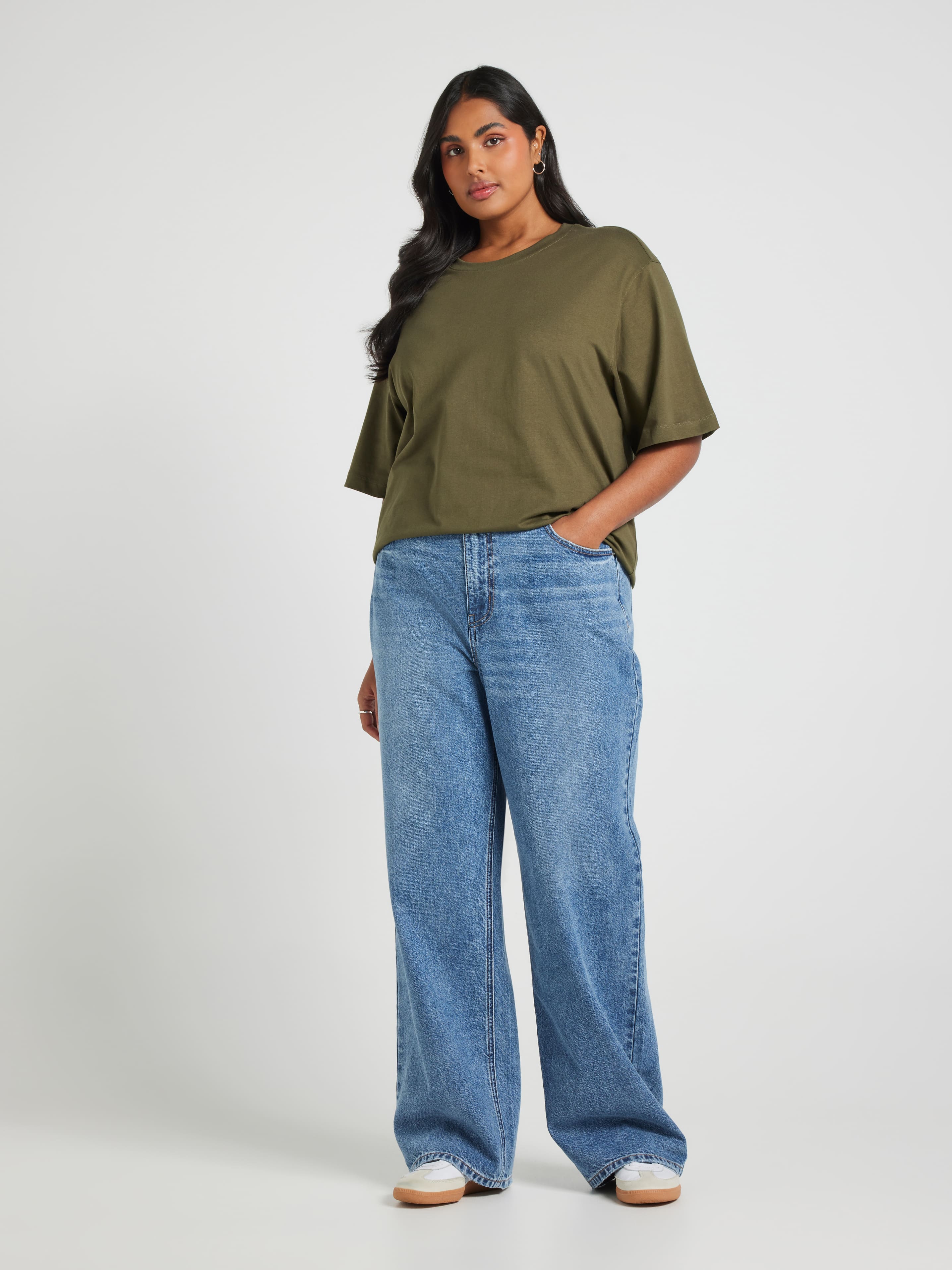 Curve Signature Tee