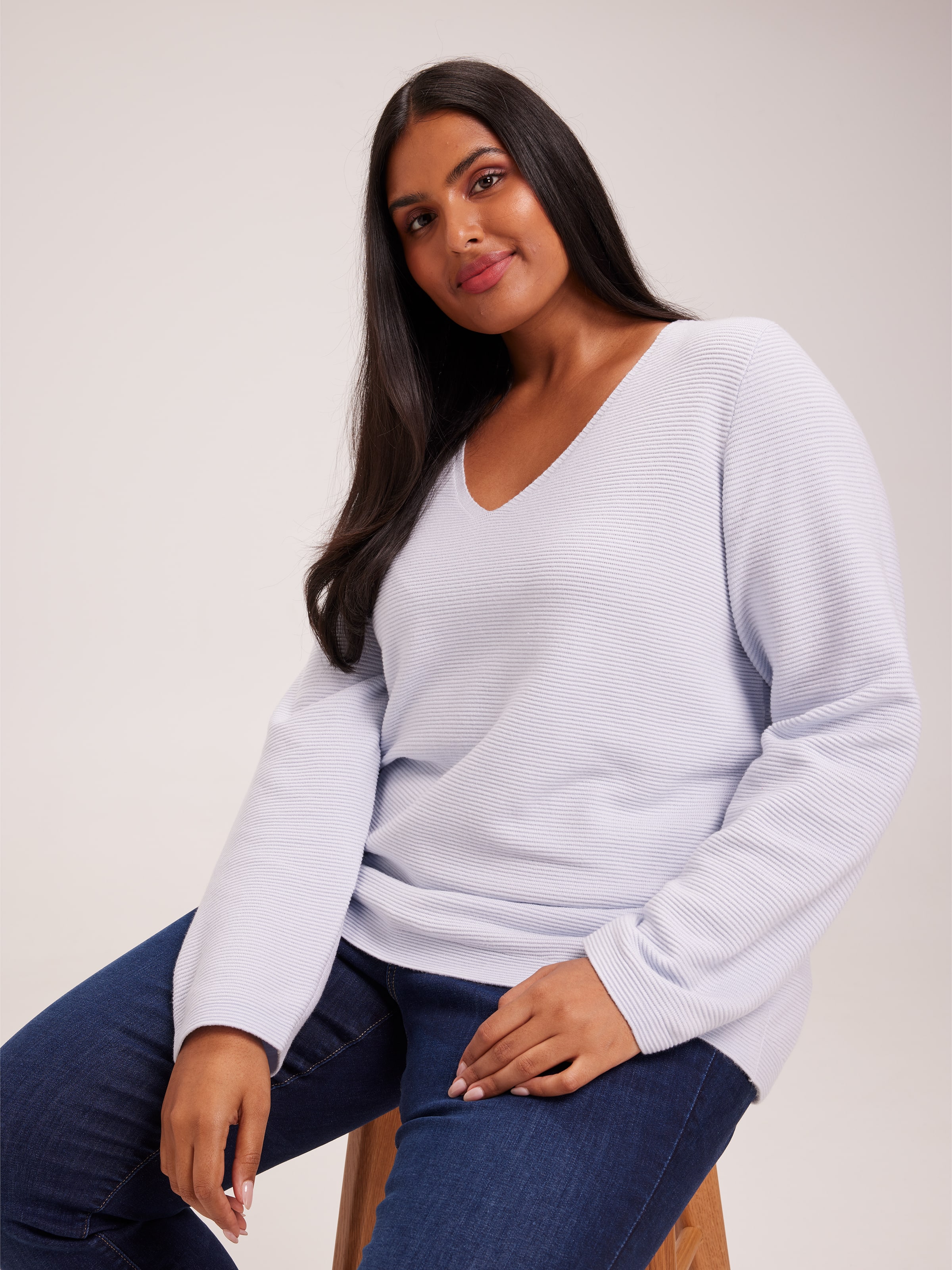 Curve Phoebe V-Neck Ottoman Pullover