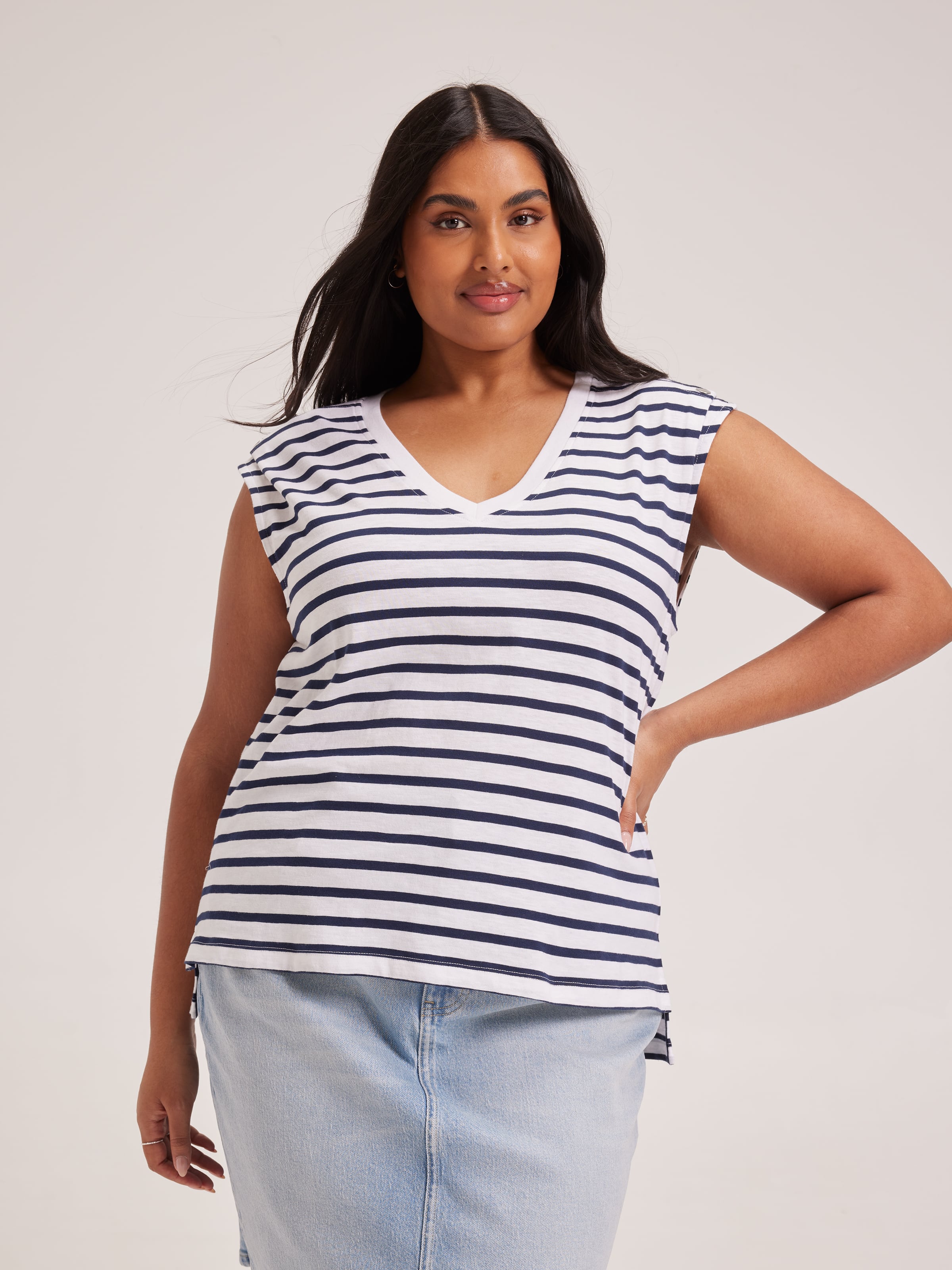 Curve Lila V-Neck Button Top