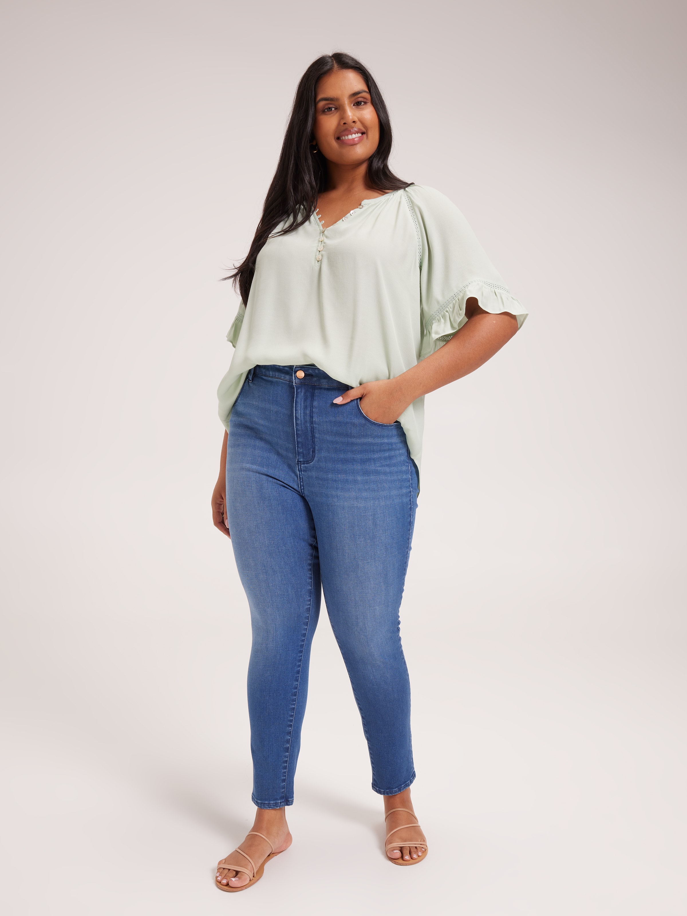 Curve Sydney Placket Front Top