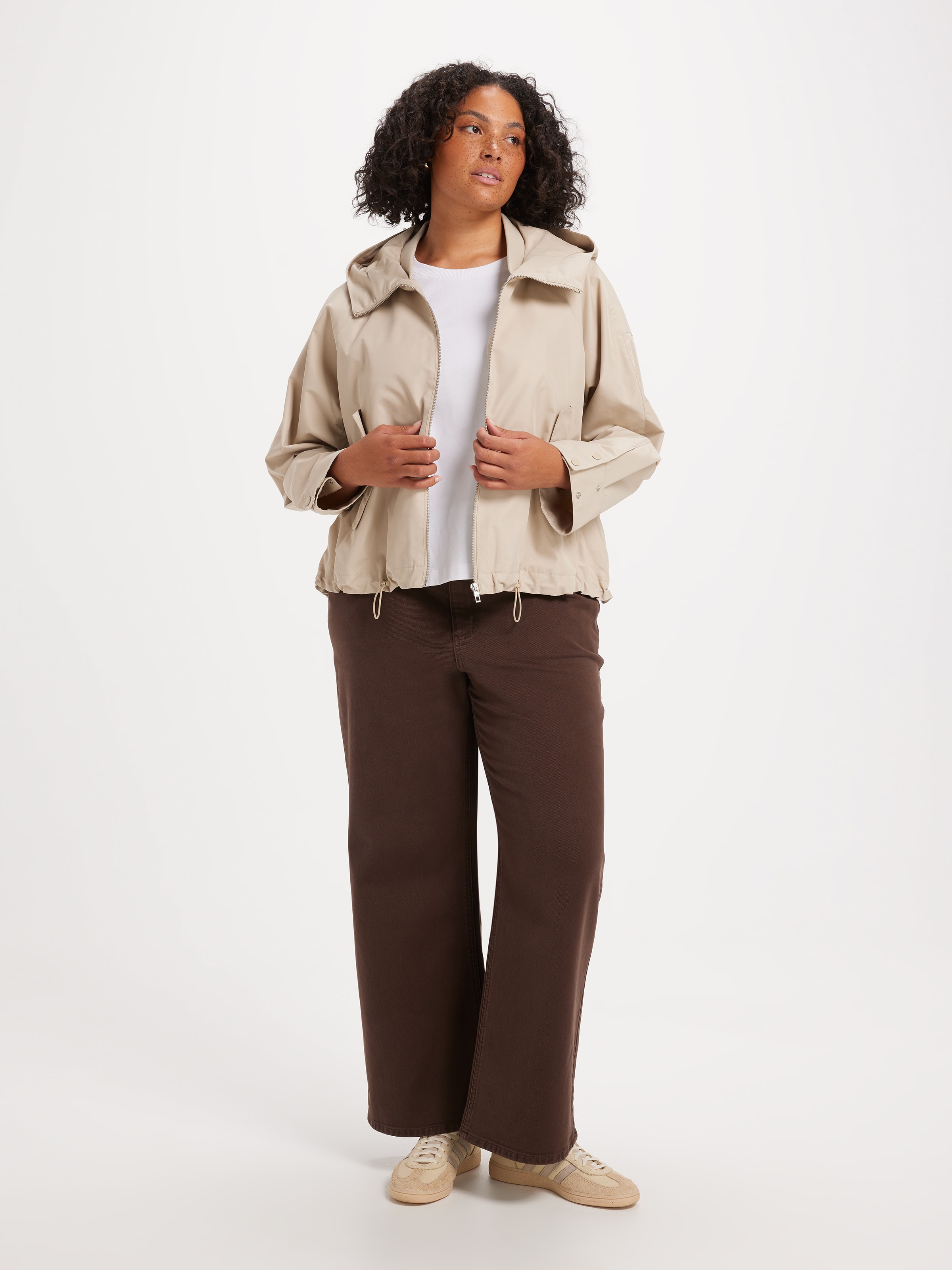 Curve Estelle Crop Anorak - Just Jeans Online