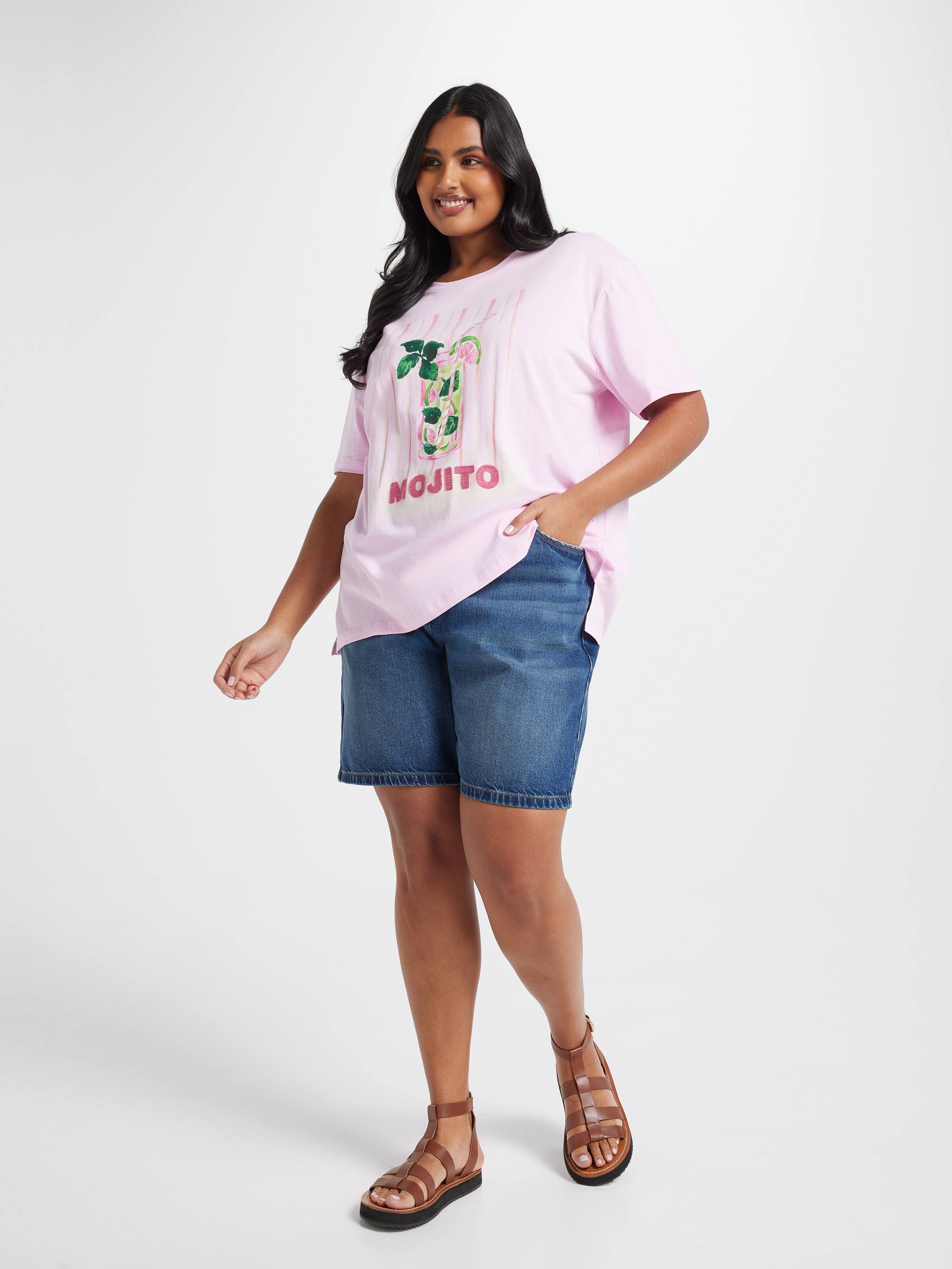 Curve Antonia Oversized Graphic Tee