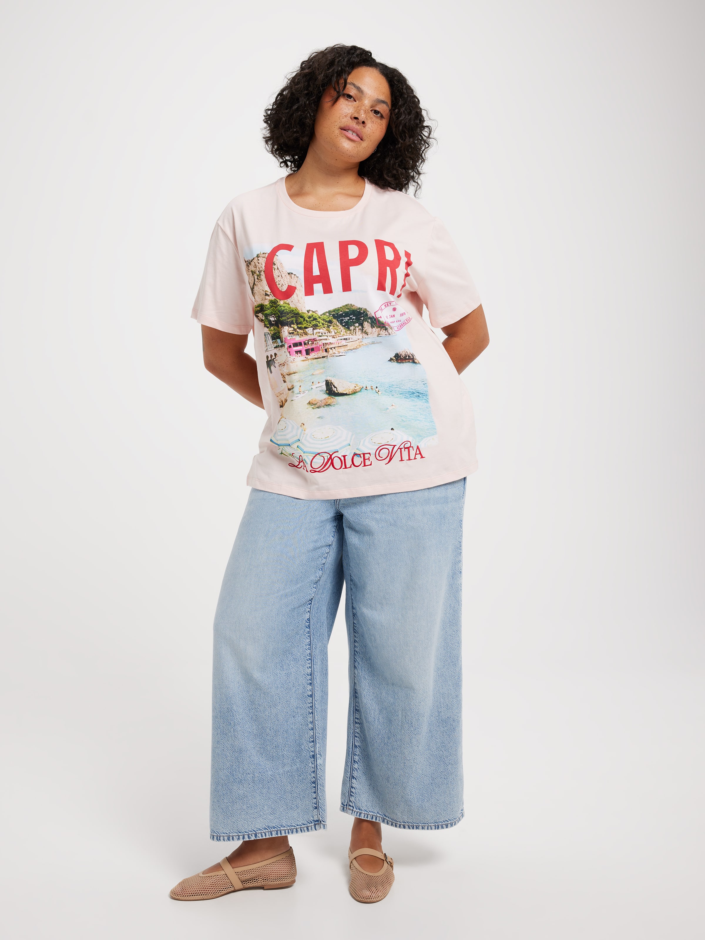 Curve Antonia Oversized Graphic Tee