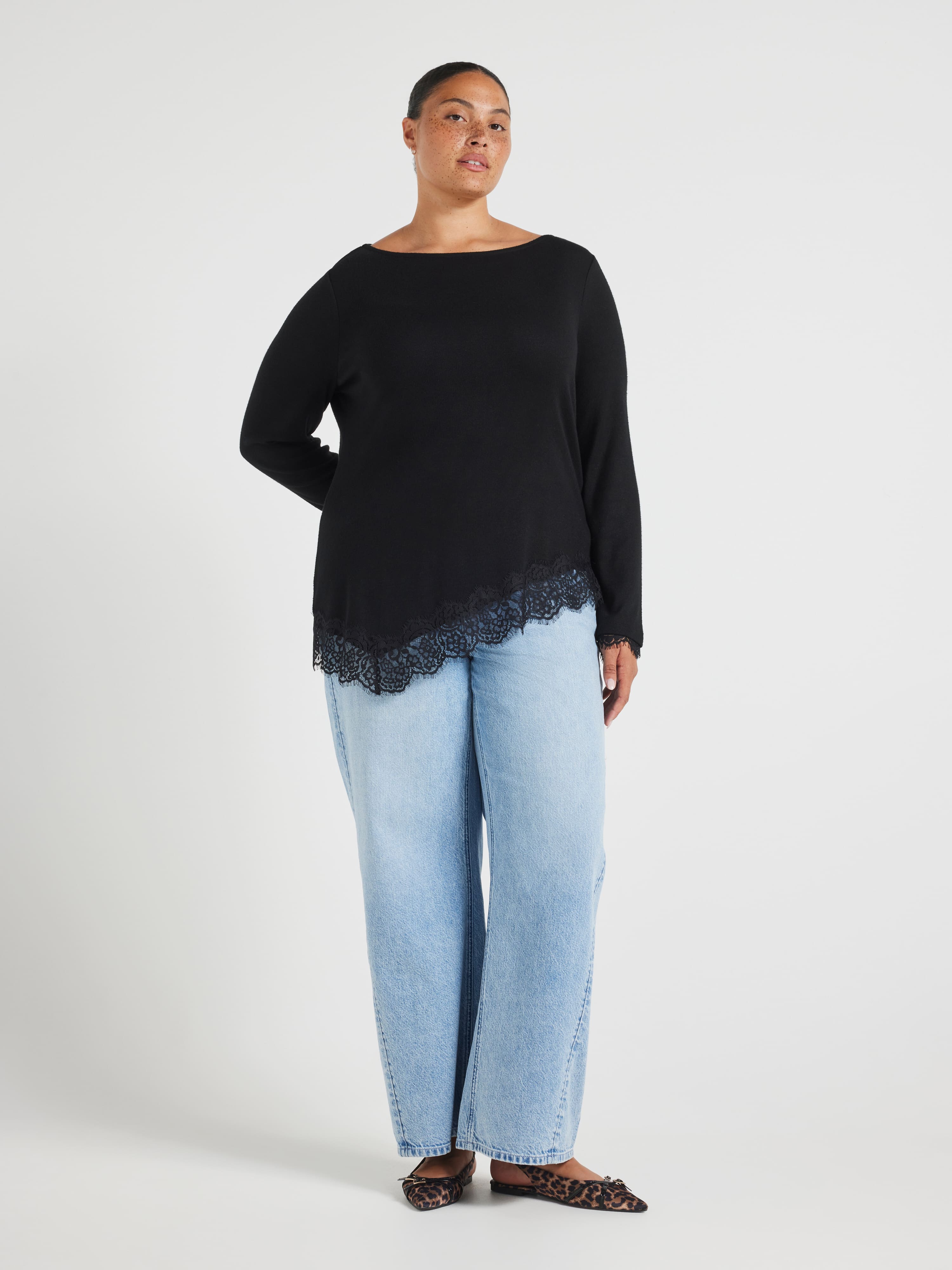 Curve Iris Asymetric Lace Trim Top