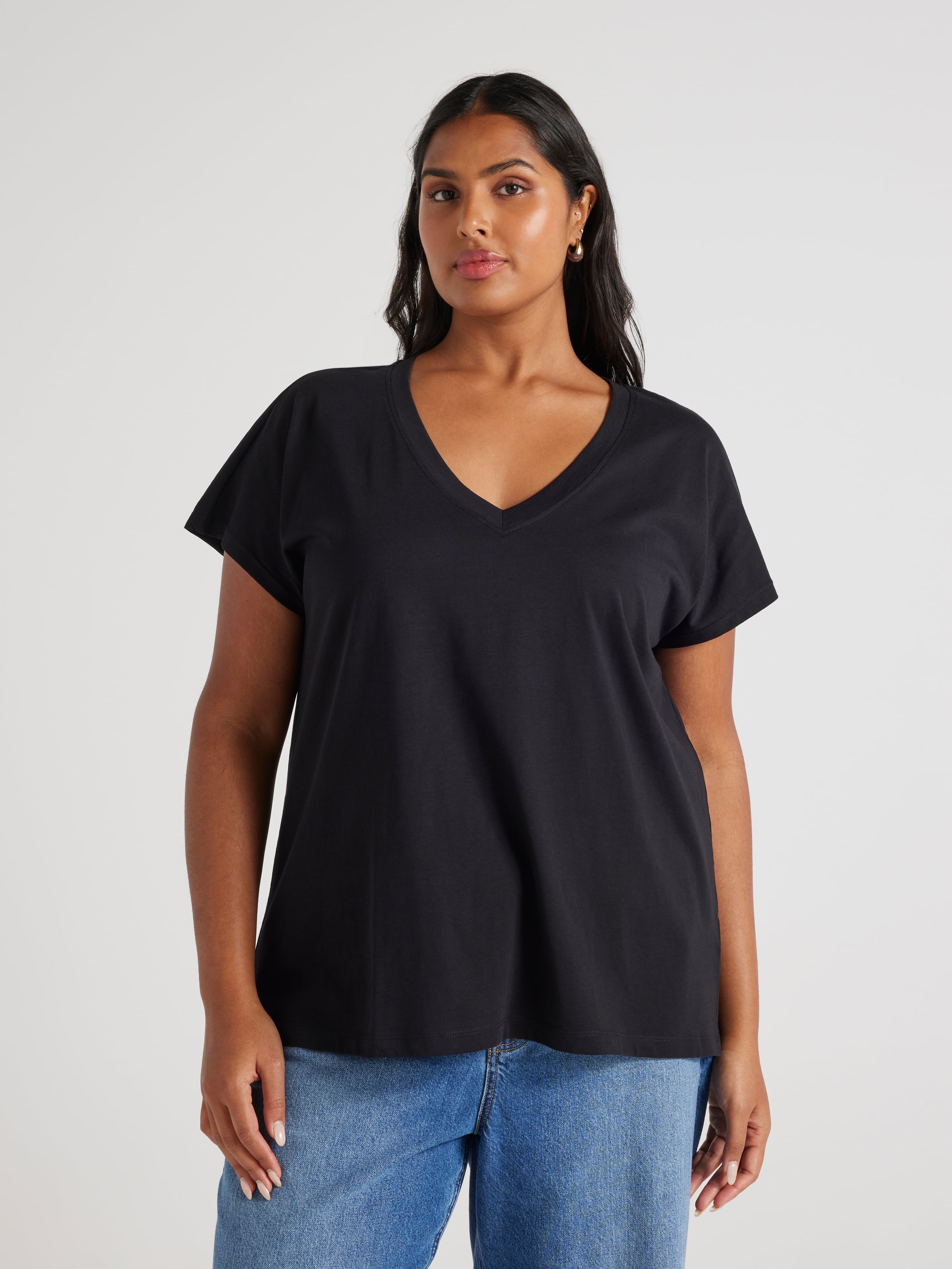 Curve Signature V-Neck Tee
