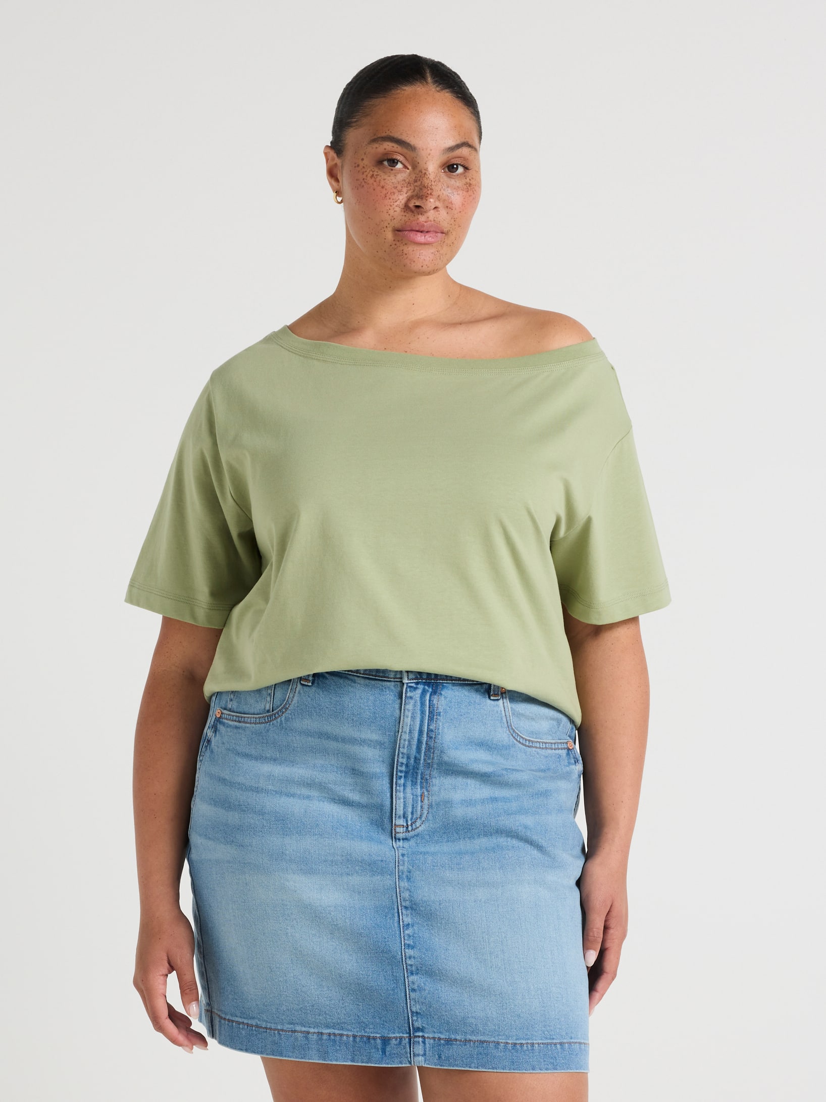 Curve Holli Off The Shoulder Tee