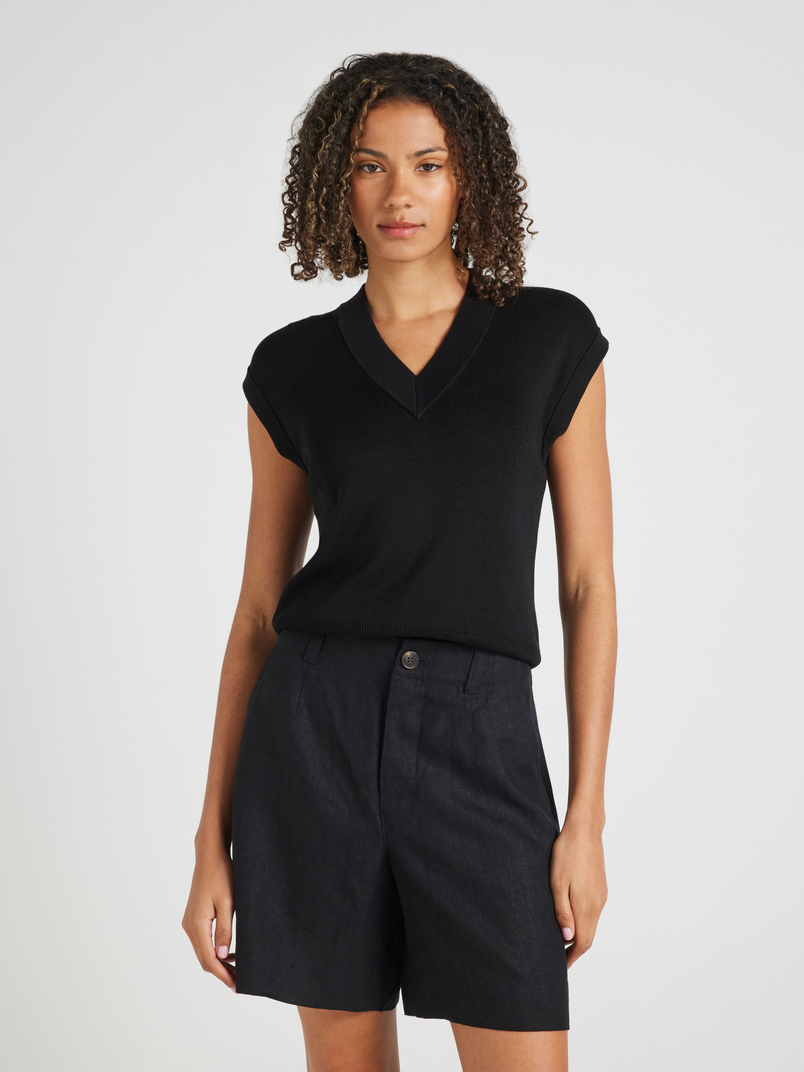 Belmont High Rise Linen Shorts