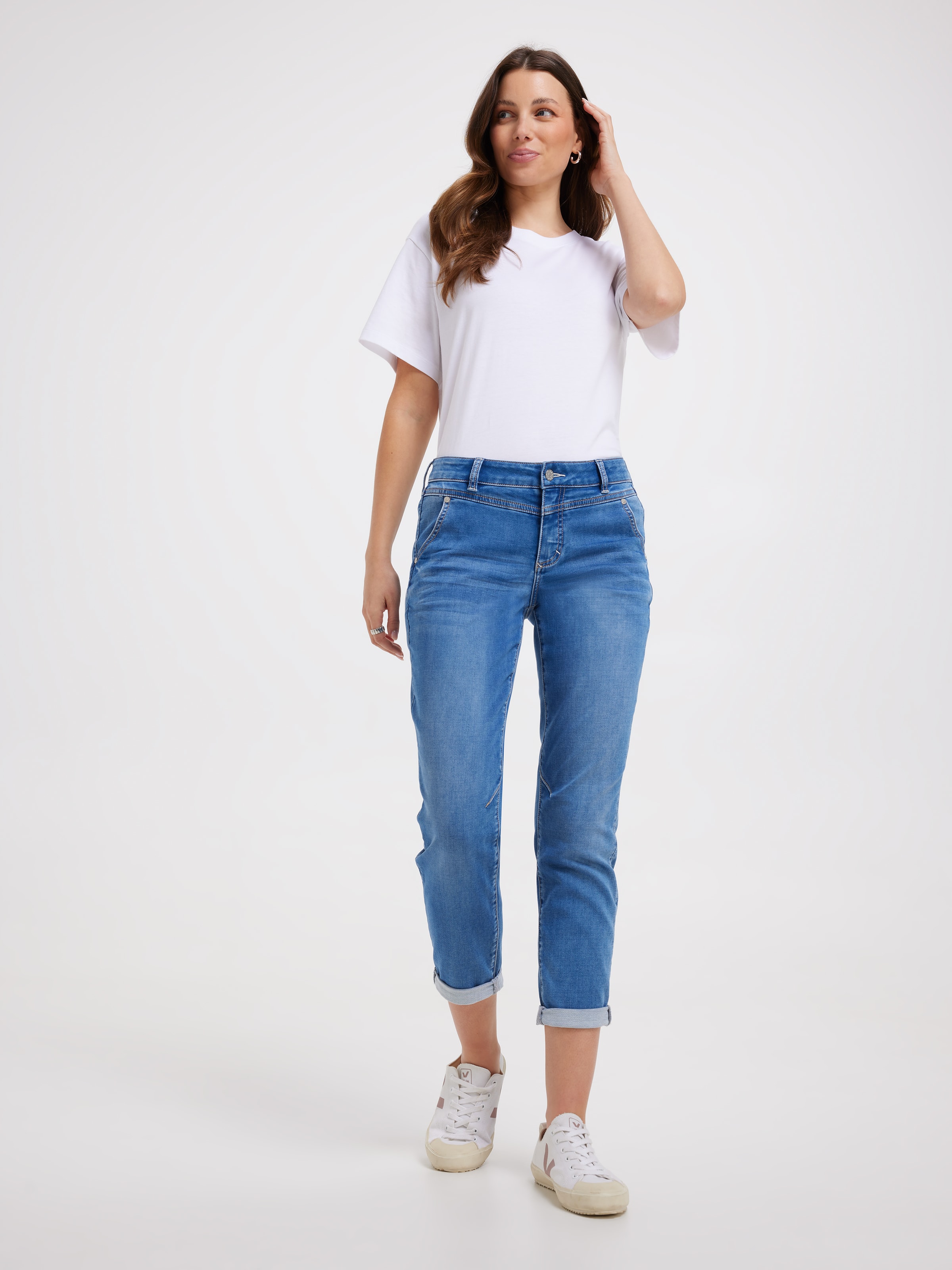 Amaze Yoke Front Boyfriend Jean