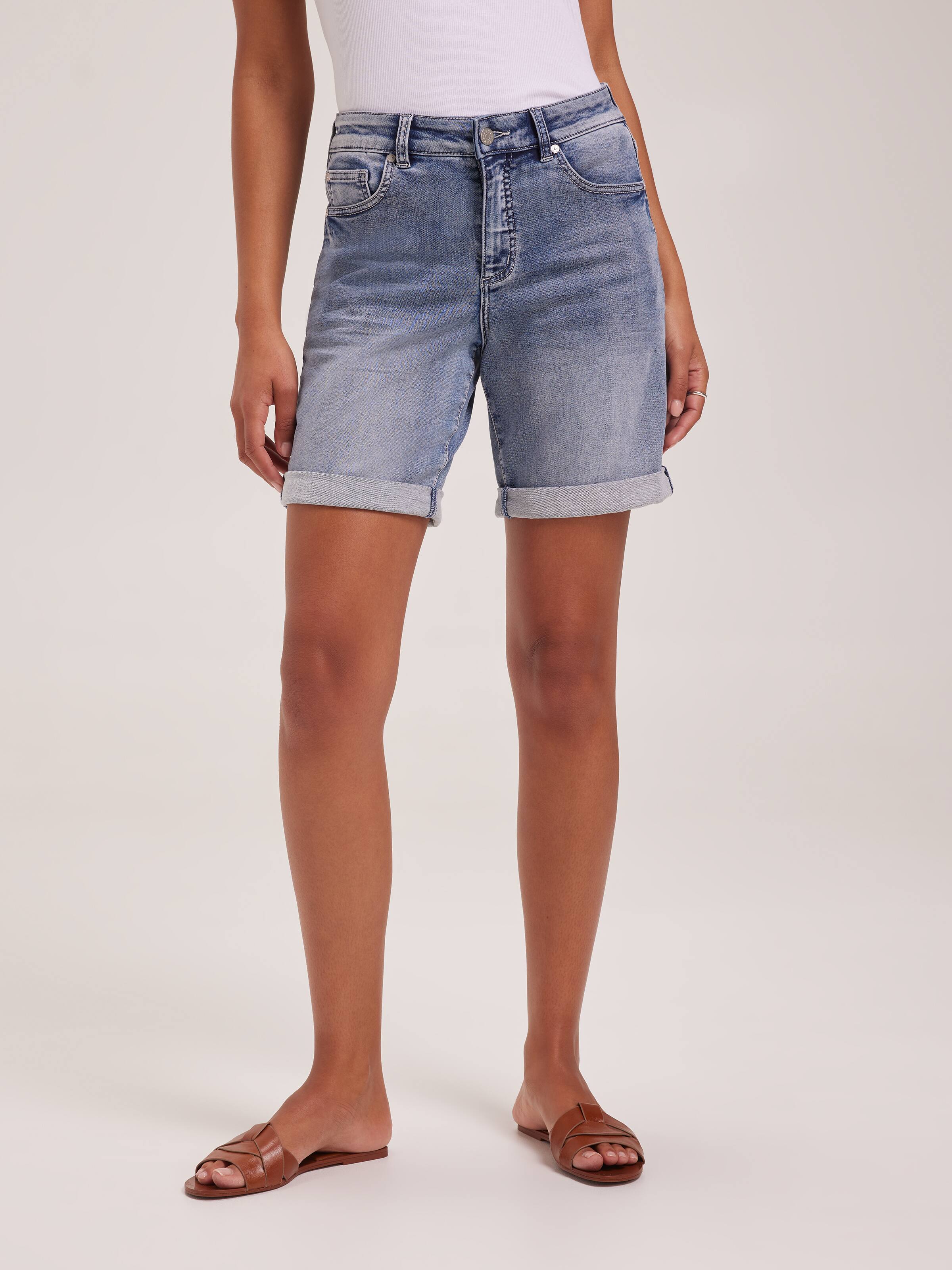 Amaze High Rise Curvy Bermuda Short