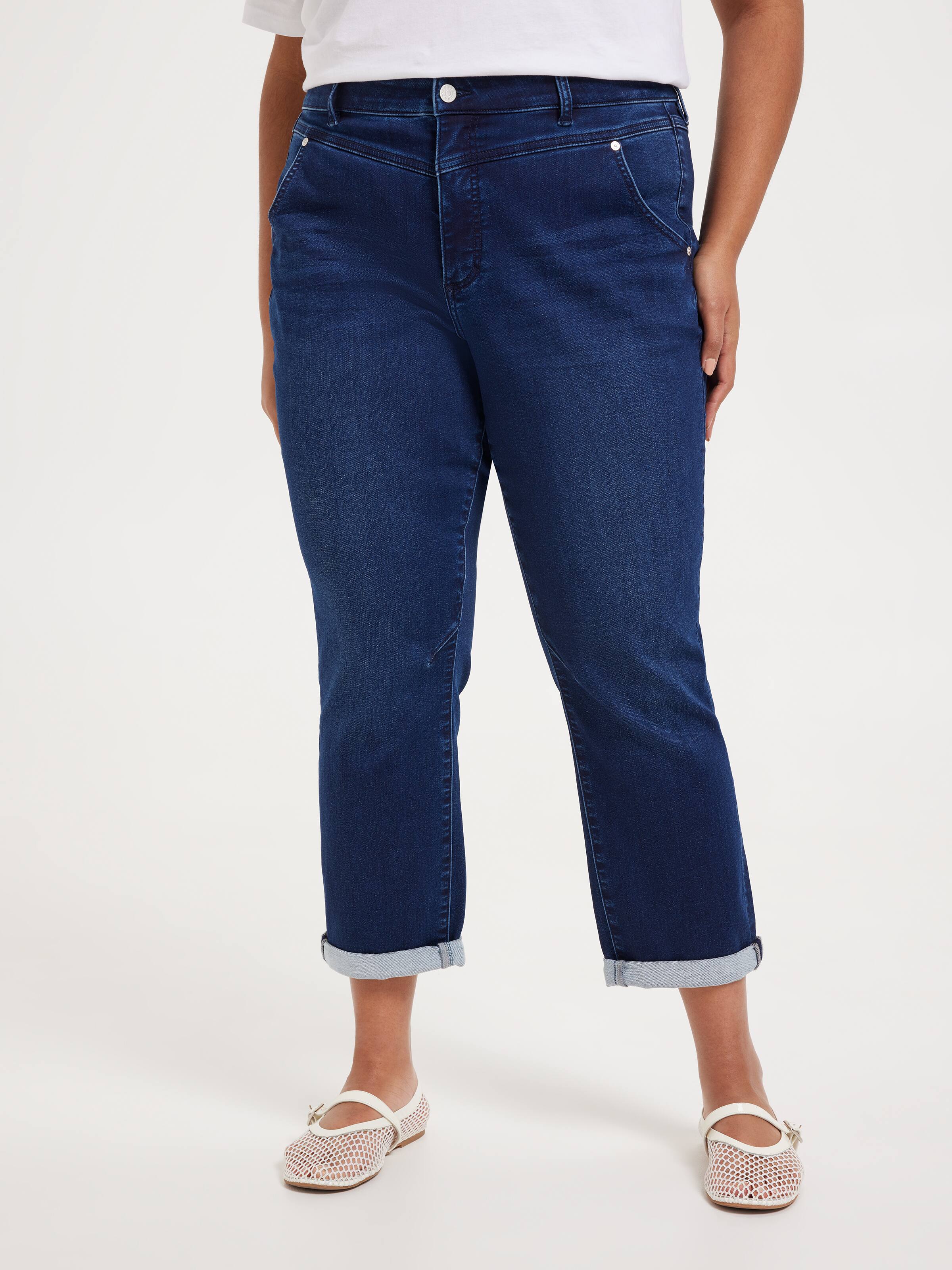 Curve Amaze Mid Rise Yoke Front Boyfriend Jean