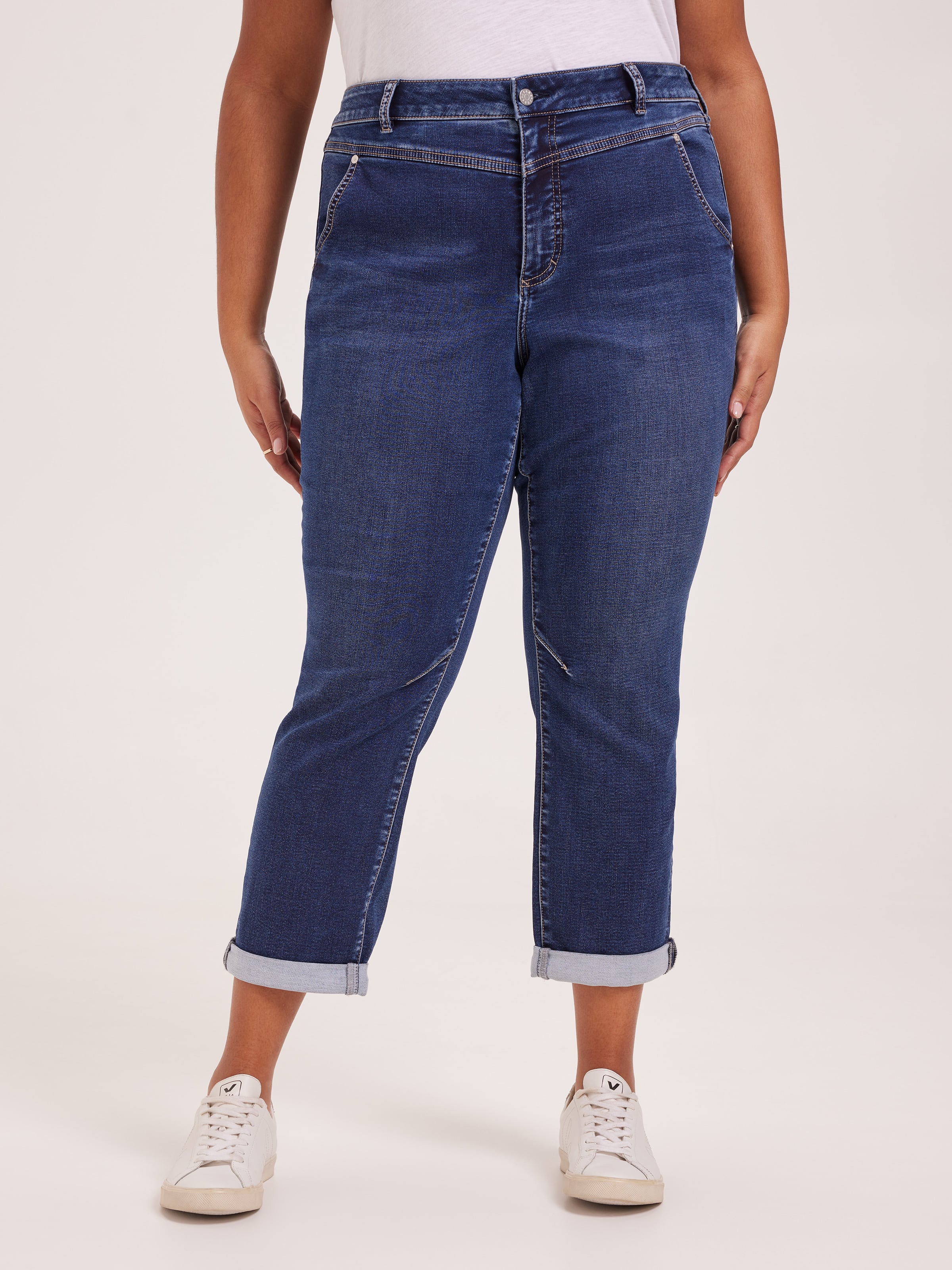 Curve Amaze Mid Rise Yoke Front Boyfriend Jean