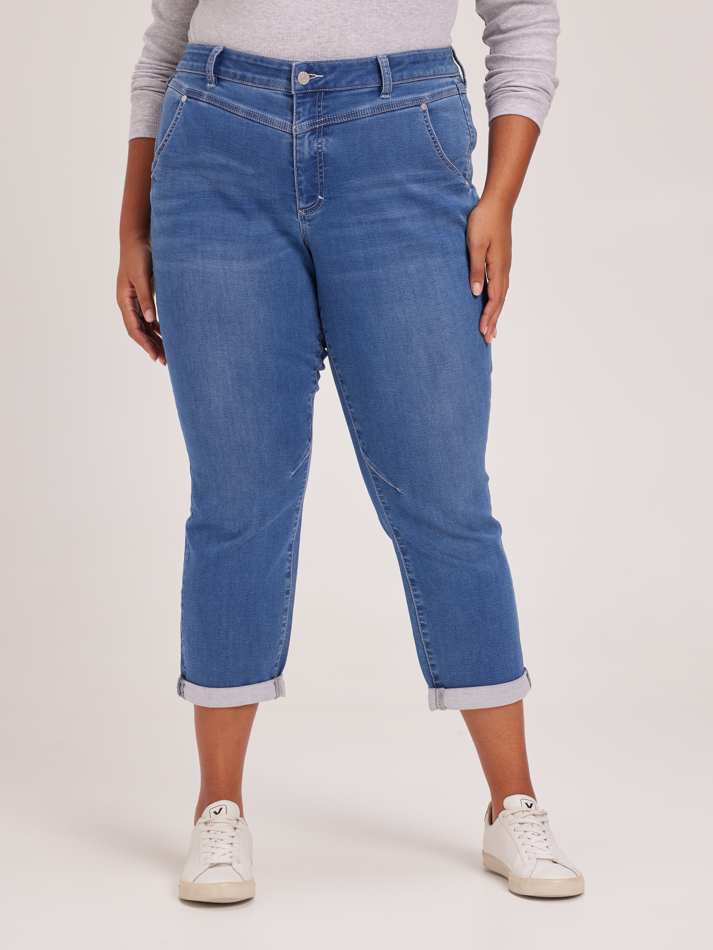 Curve Amaze Mid Rise Yoke Front Boyfriend Jean