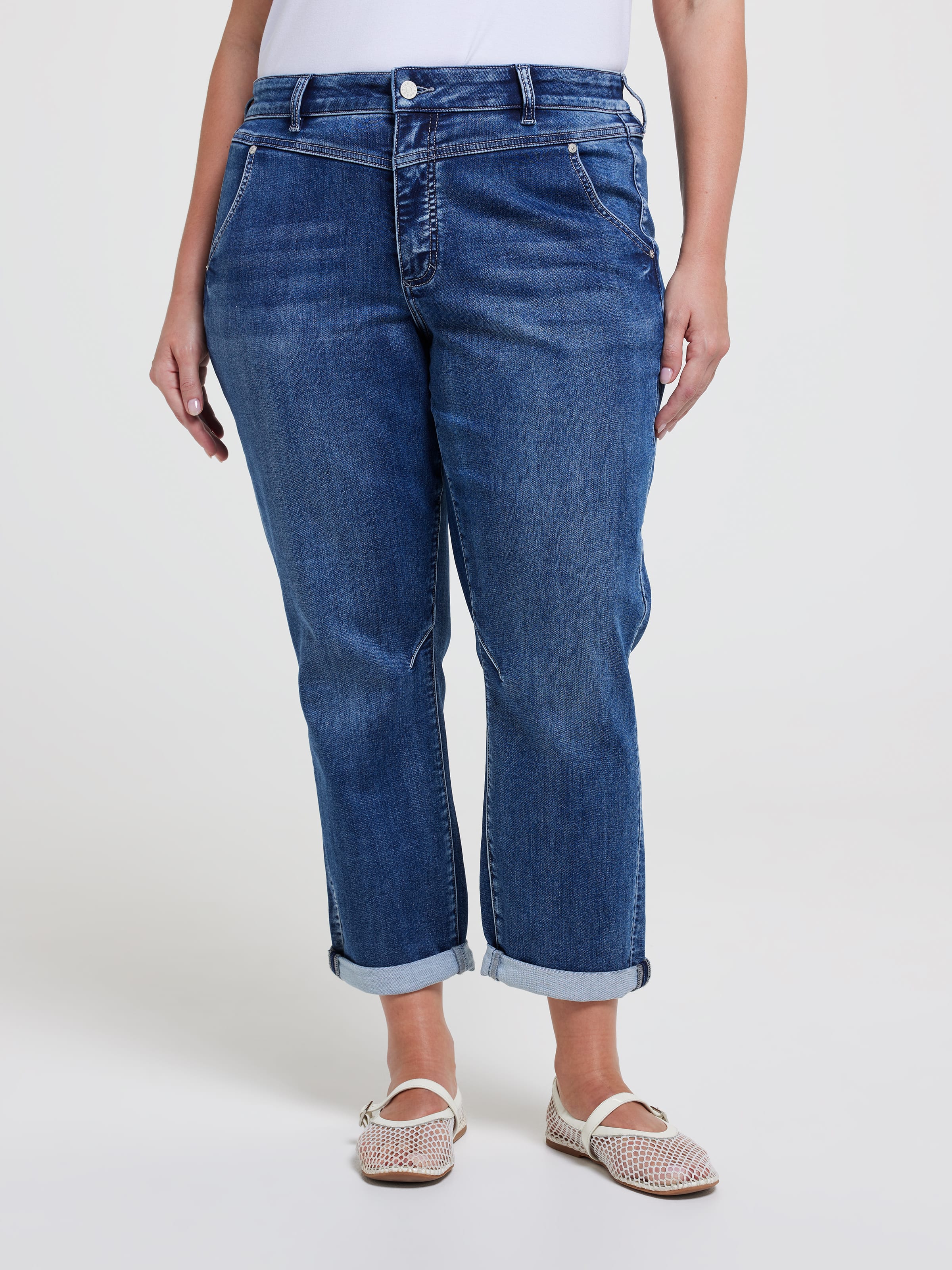 Curve Amaze Yoke Front Boyfriend Jean