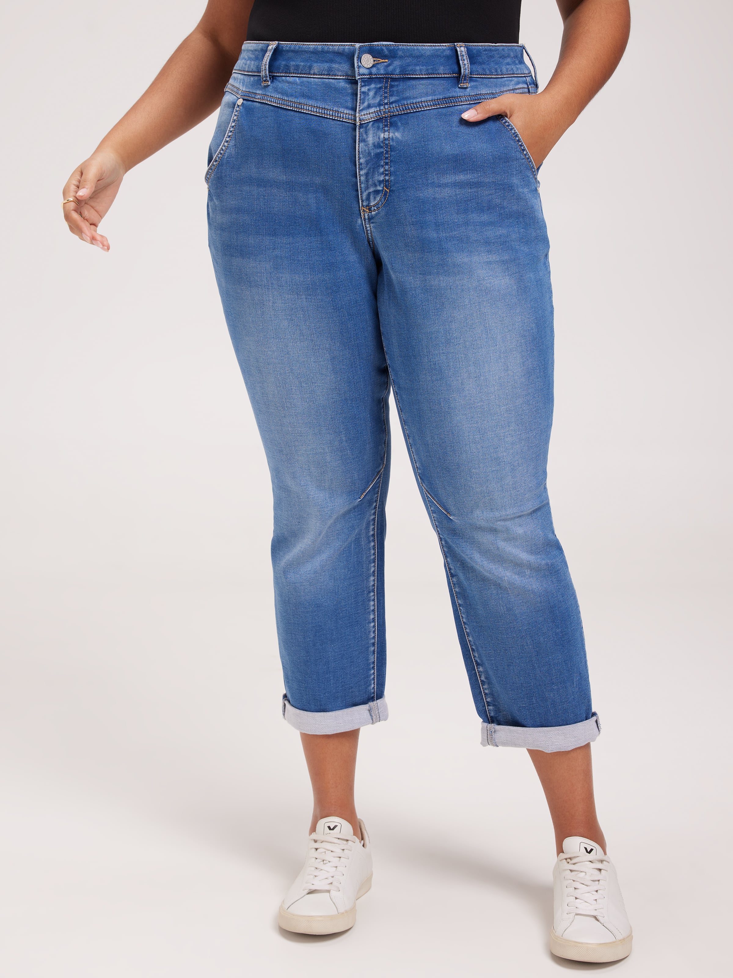 Curve Amaze Mid Rise Yoke Front Boyfriend Jean