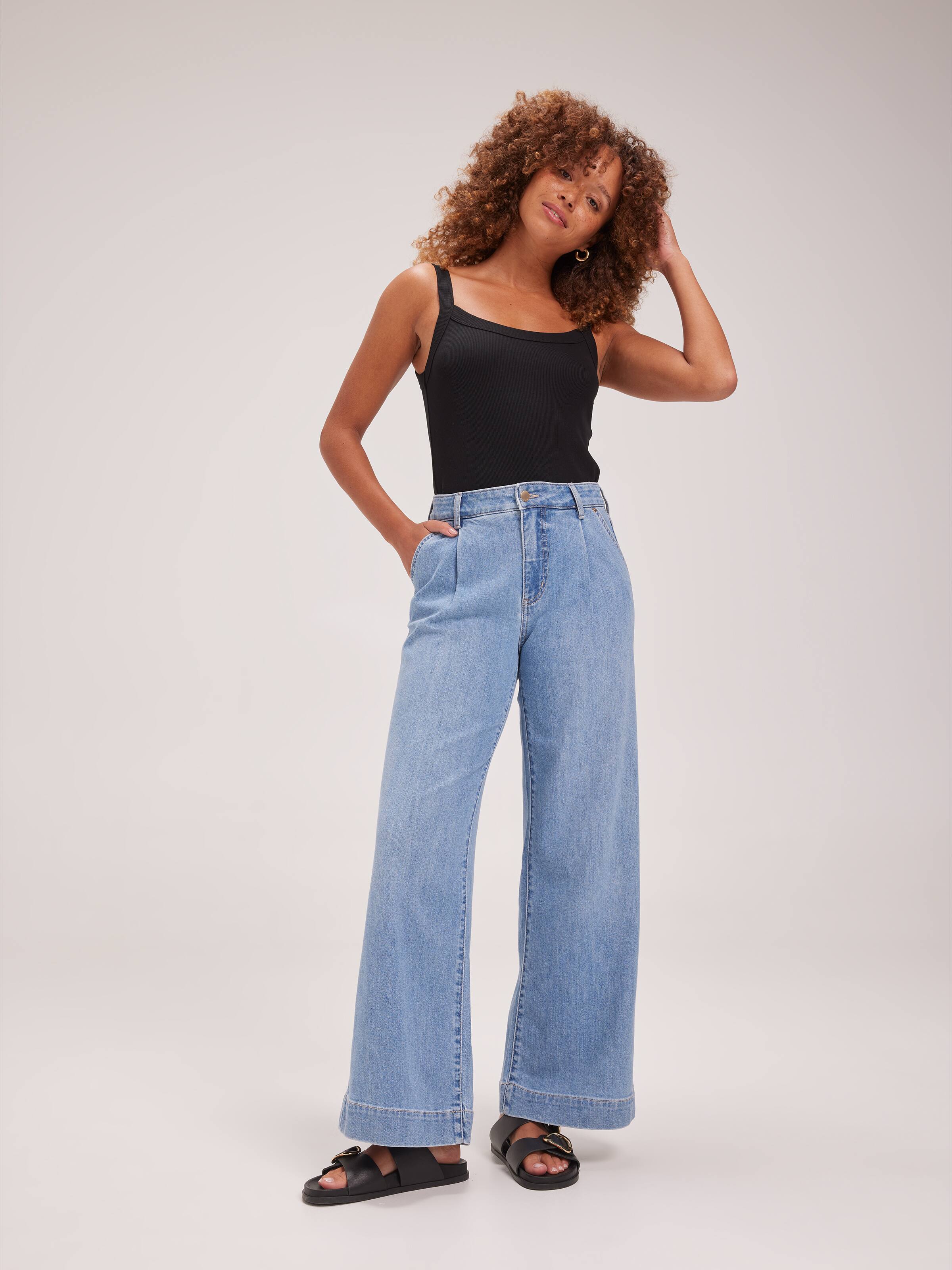 Super Mid Rise Pleat Front Jean