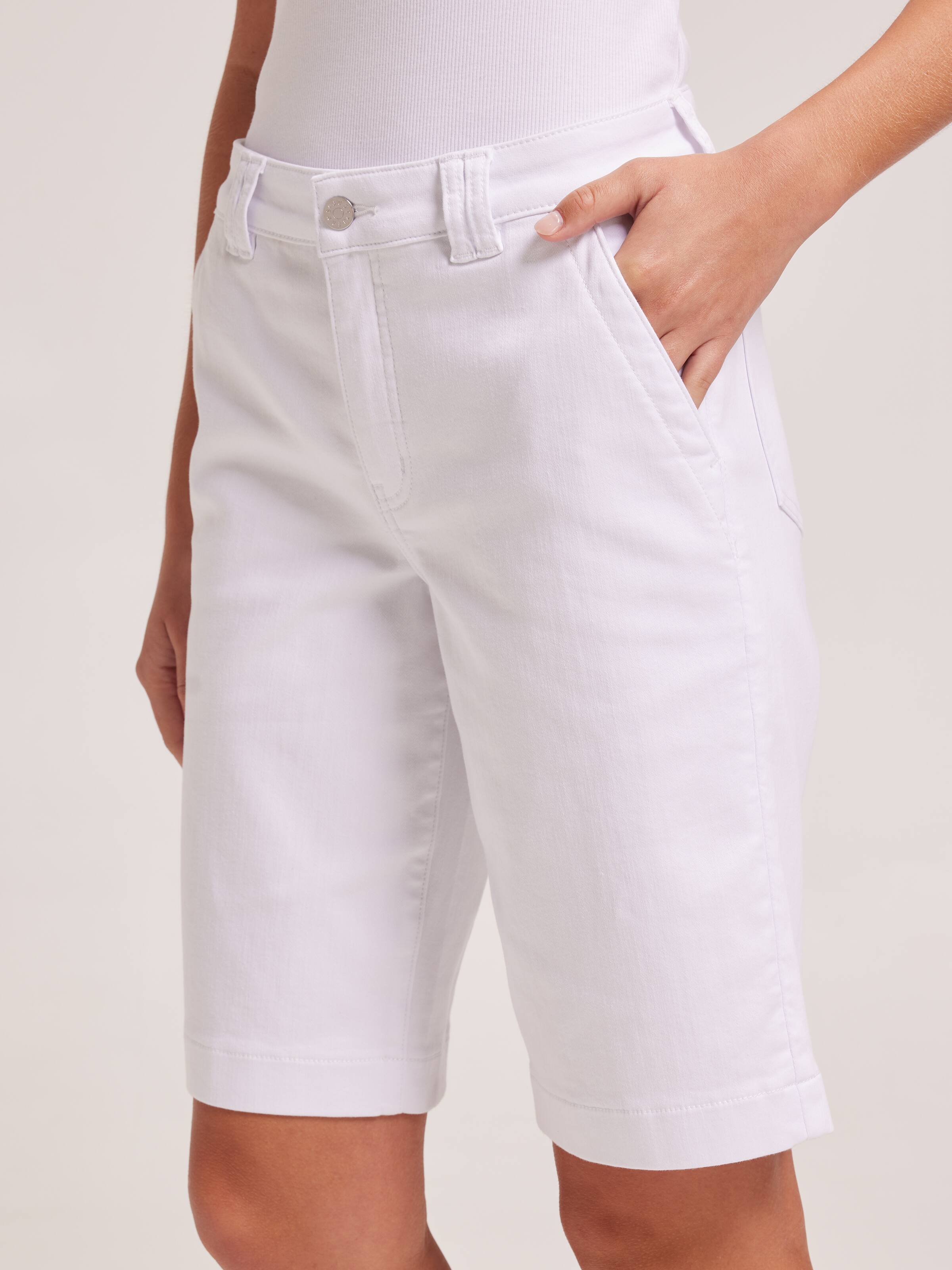 Amaze Long Bermuda Short