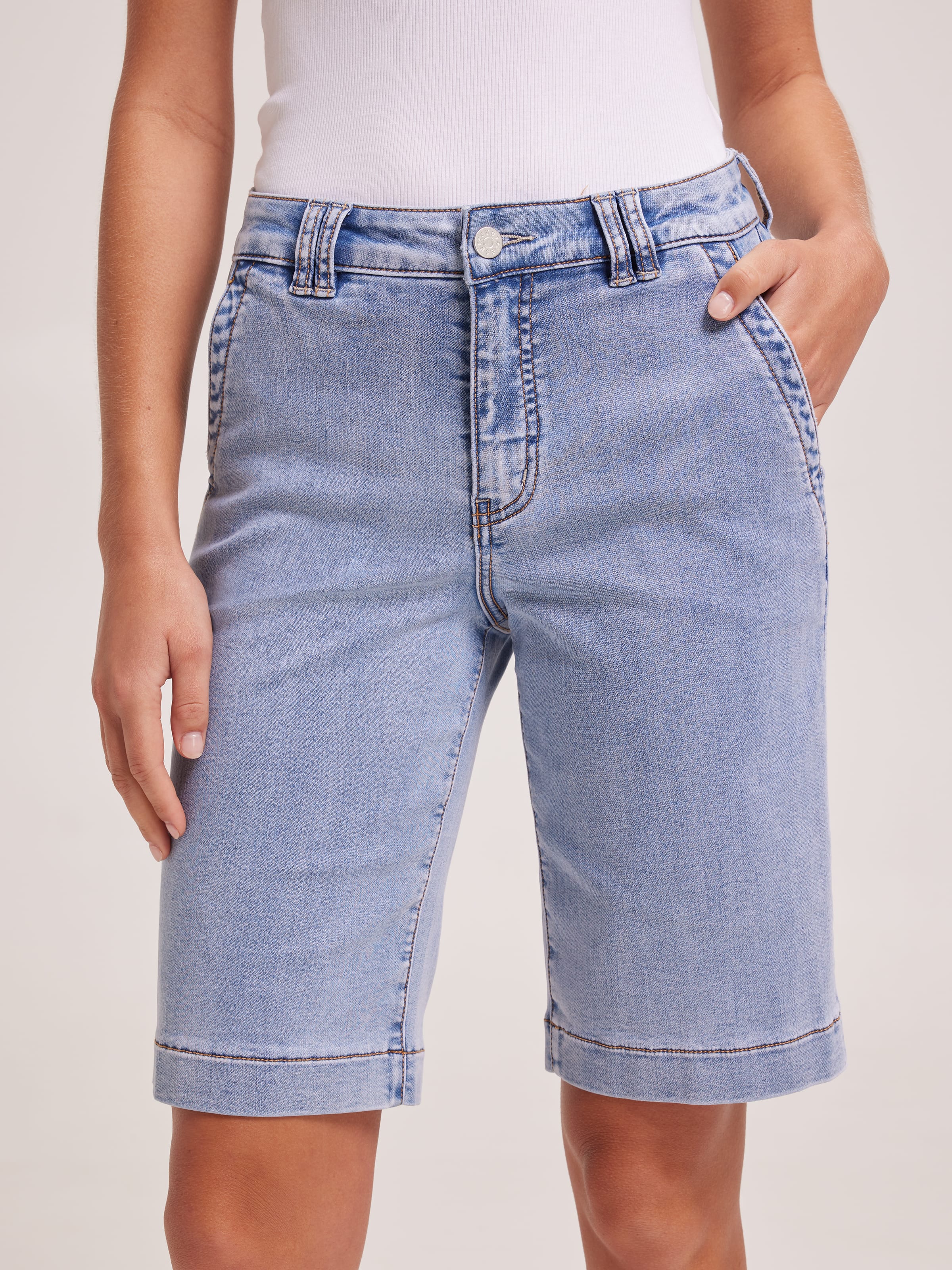 Amaze Long Bermuda Short