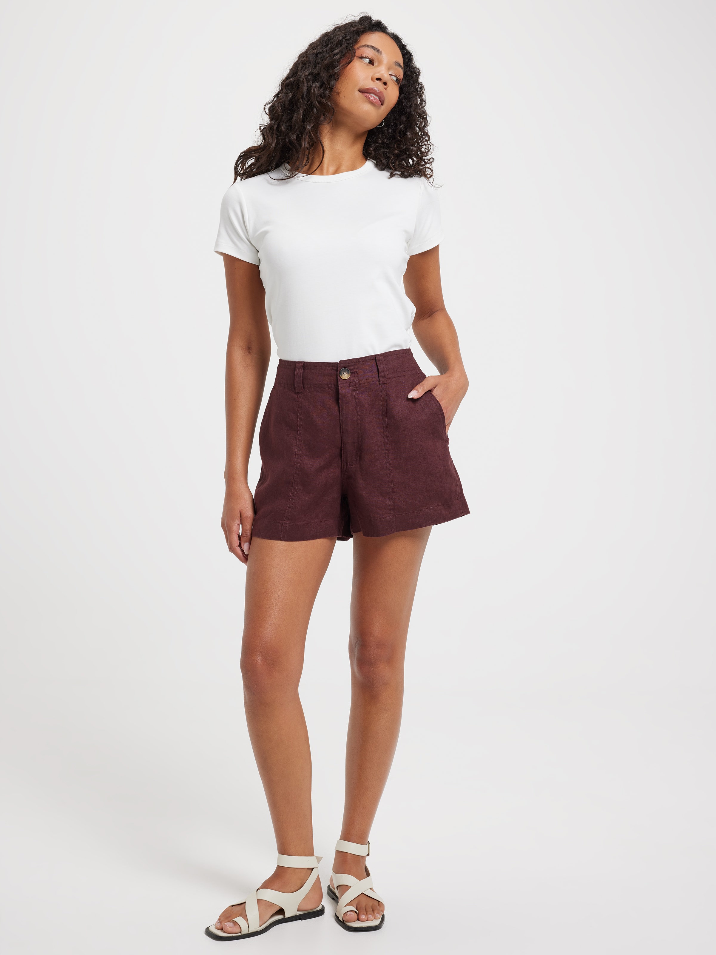 Linen Seam Front Short