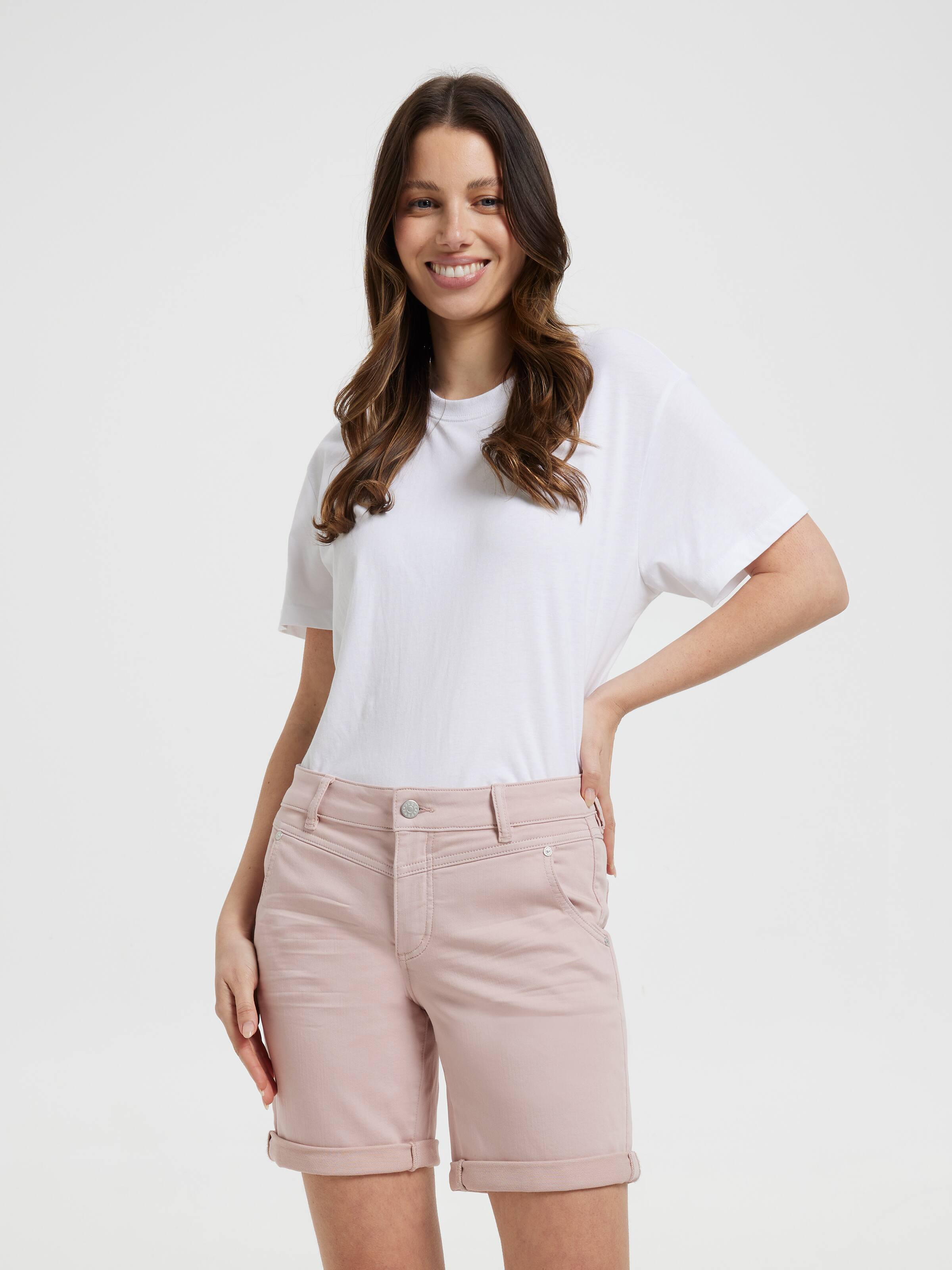 Amaze Mid Rise Girlfriend Short