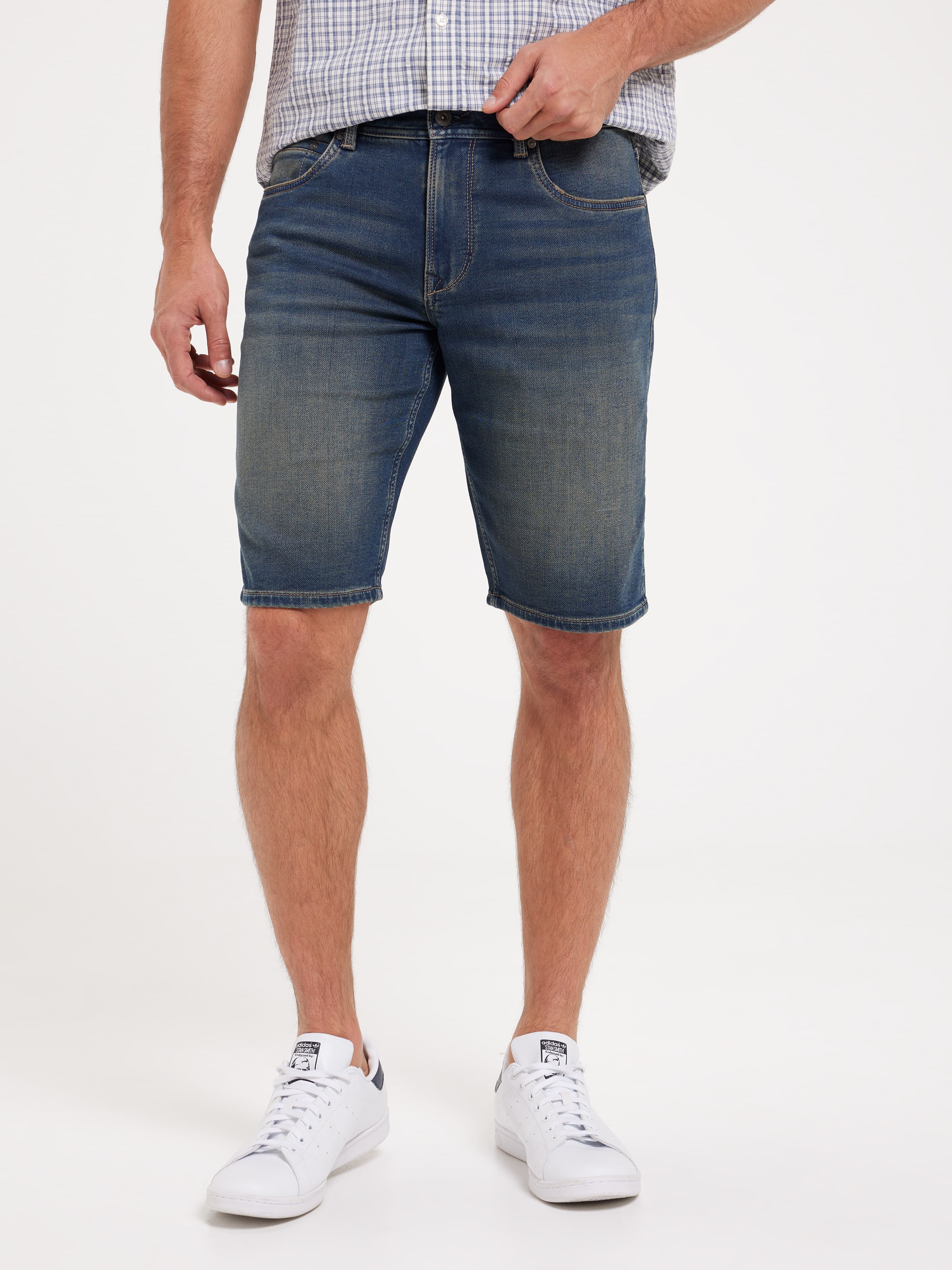 Mega Flex Regular Short