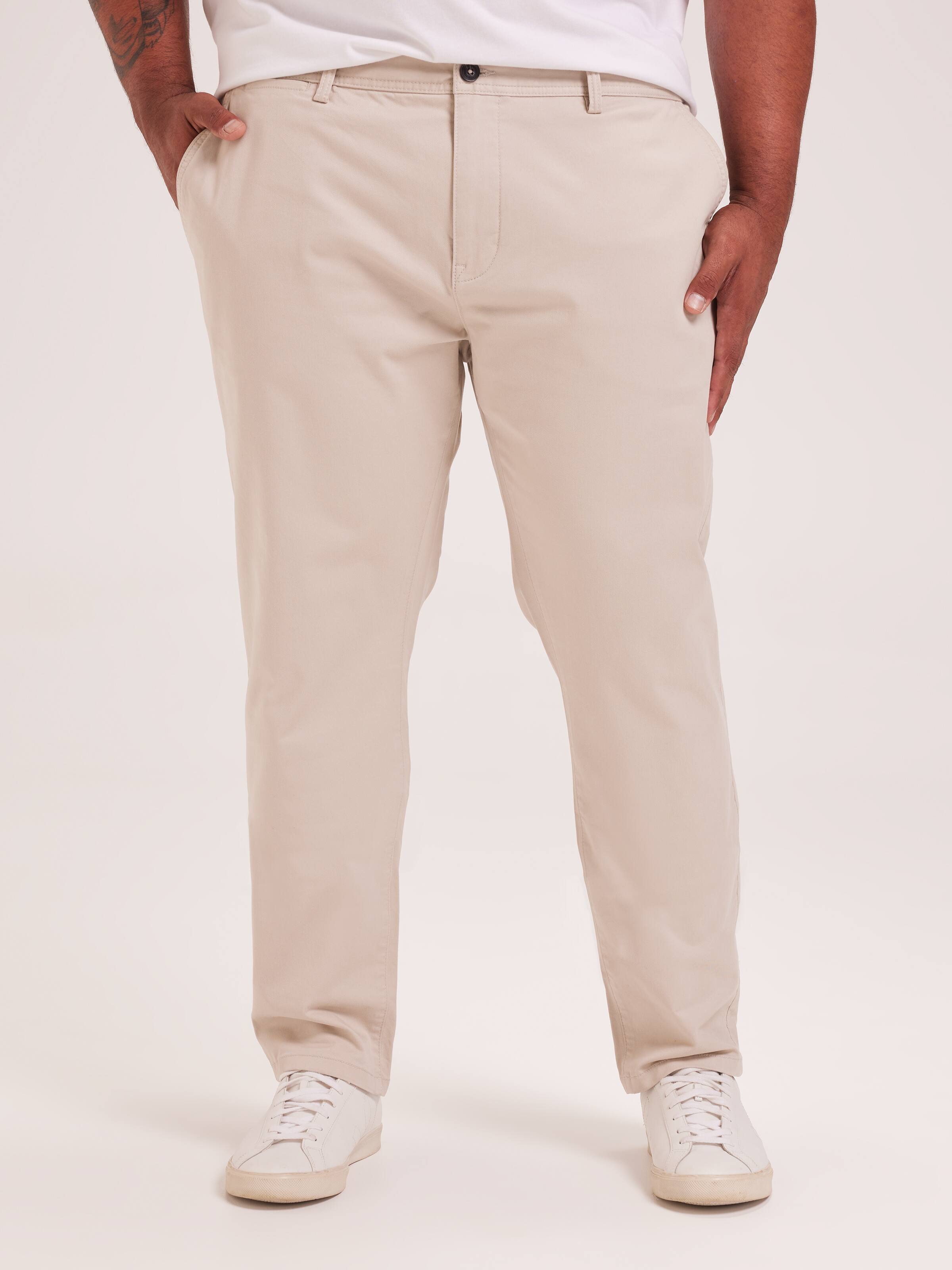 Extended Slant Pocket Slim Straight Jean