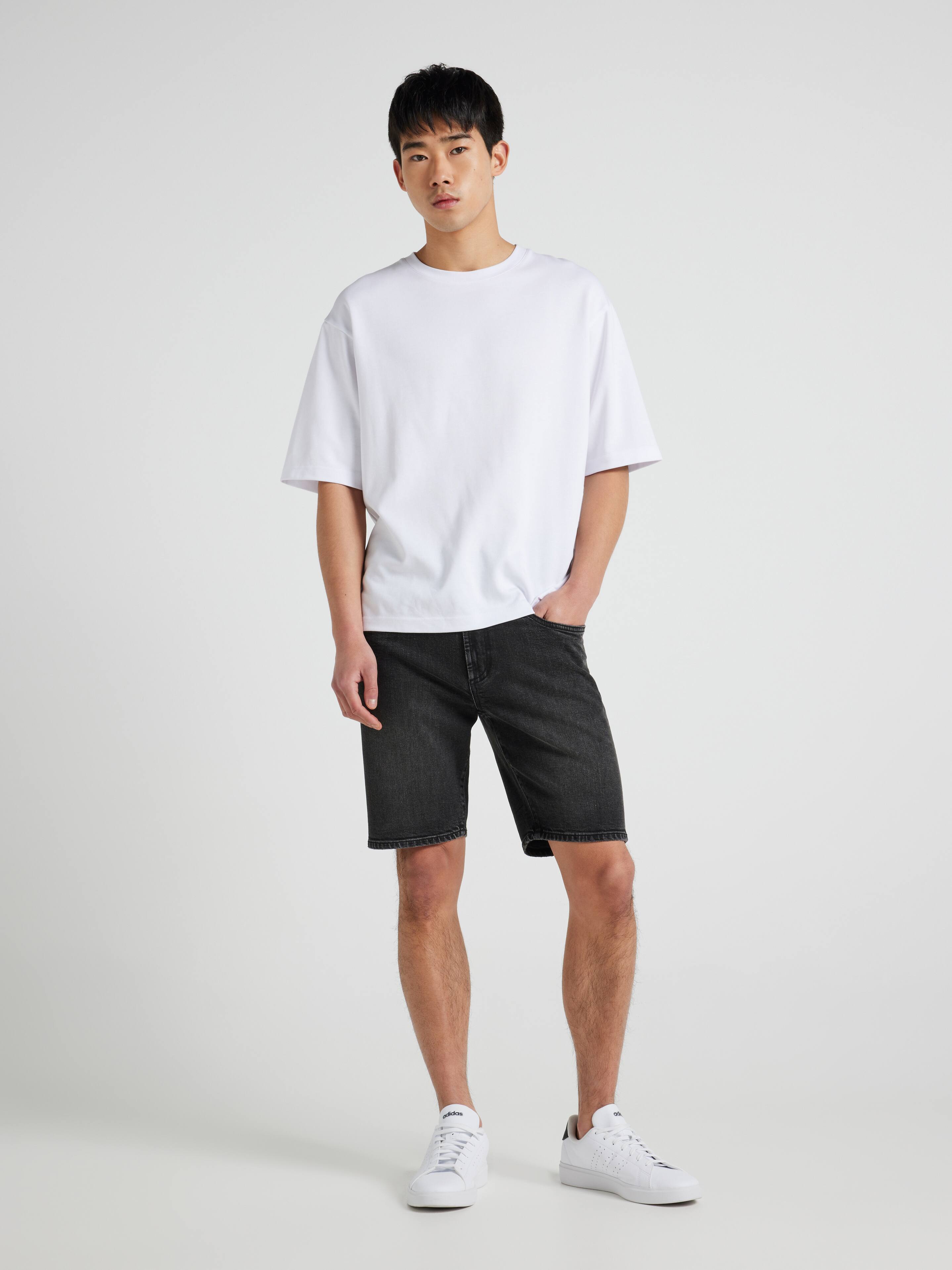 Ultra Soft Slim Short