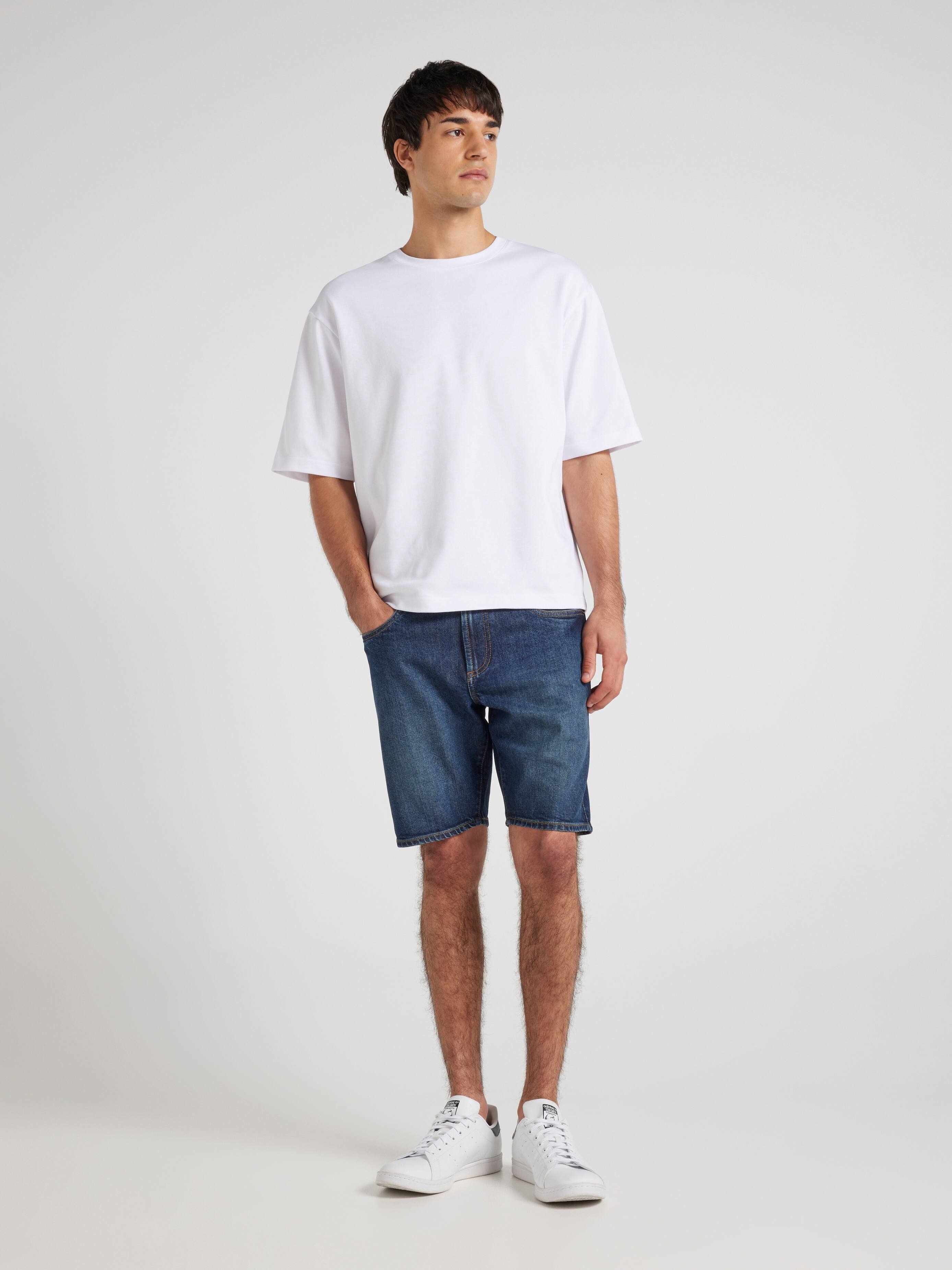 Ultra Soft Slim Short