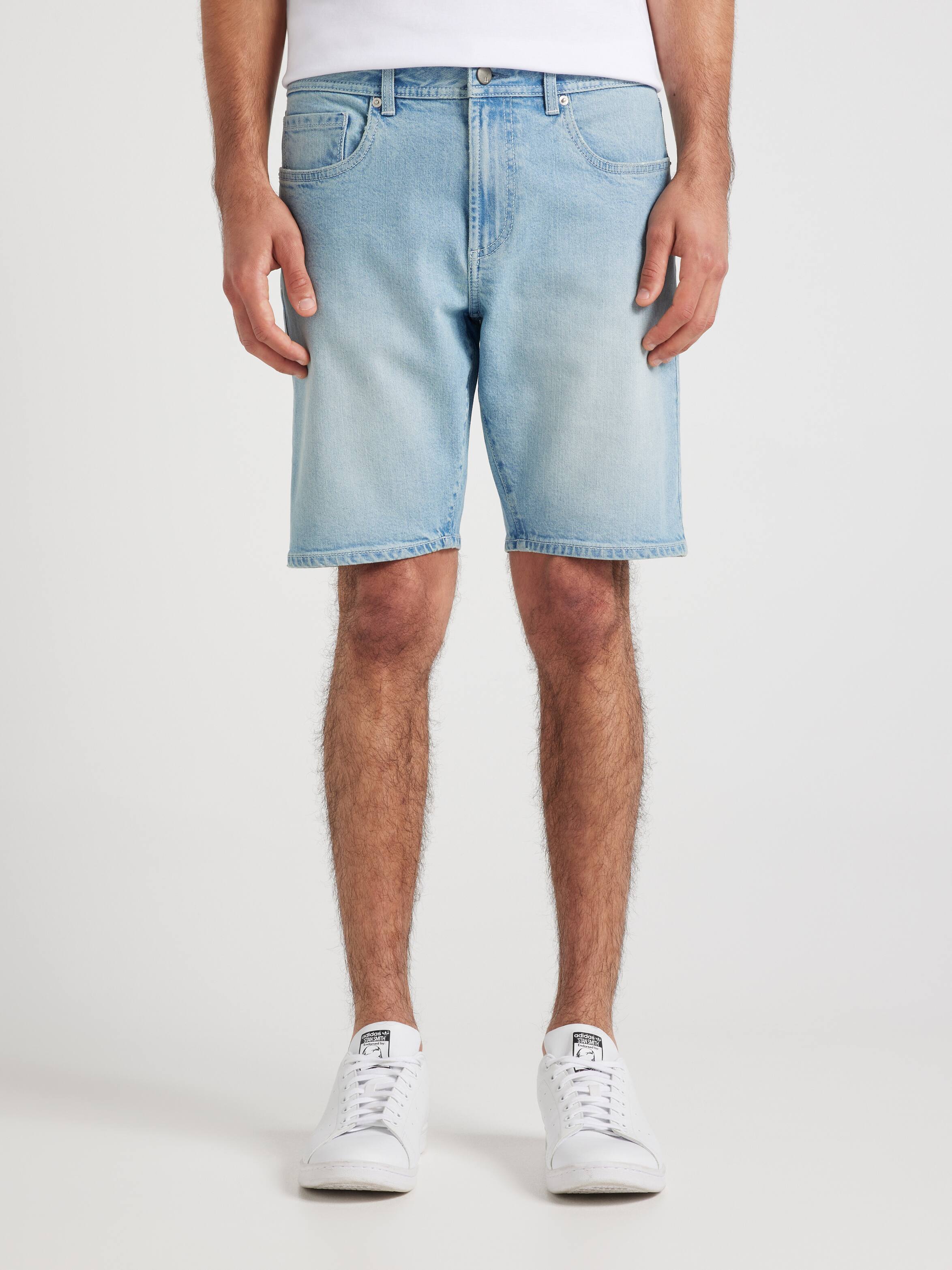 Ultra Soft Slim Short