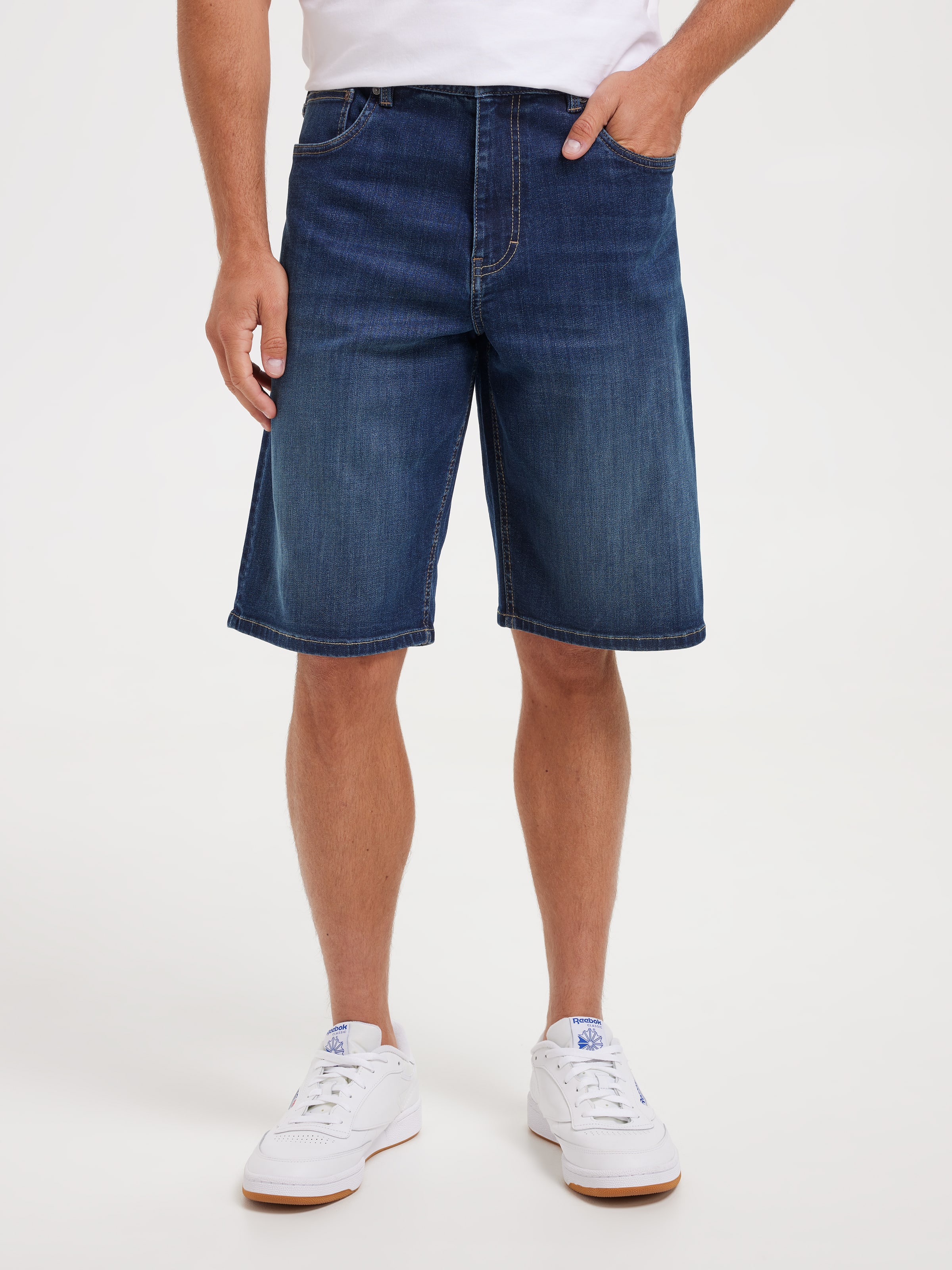 Power Stretch Relaxed Short