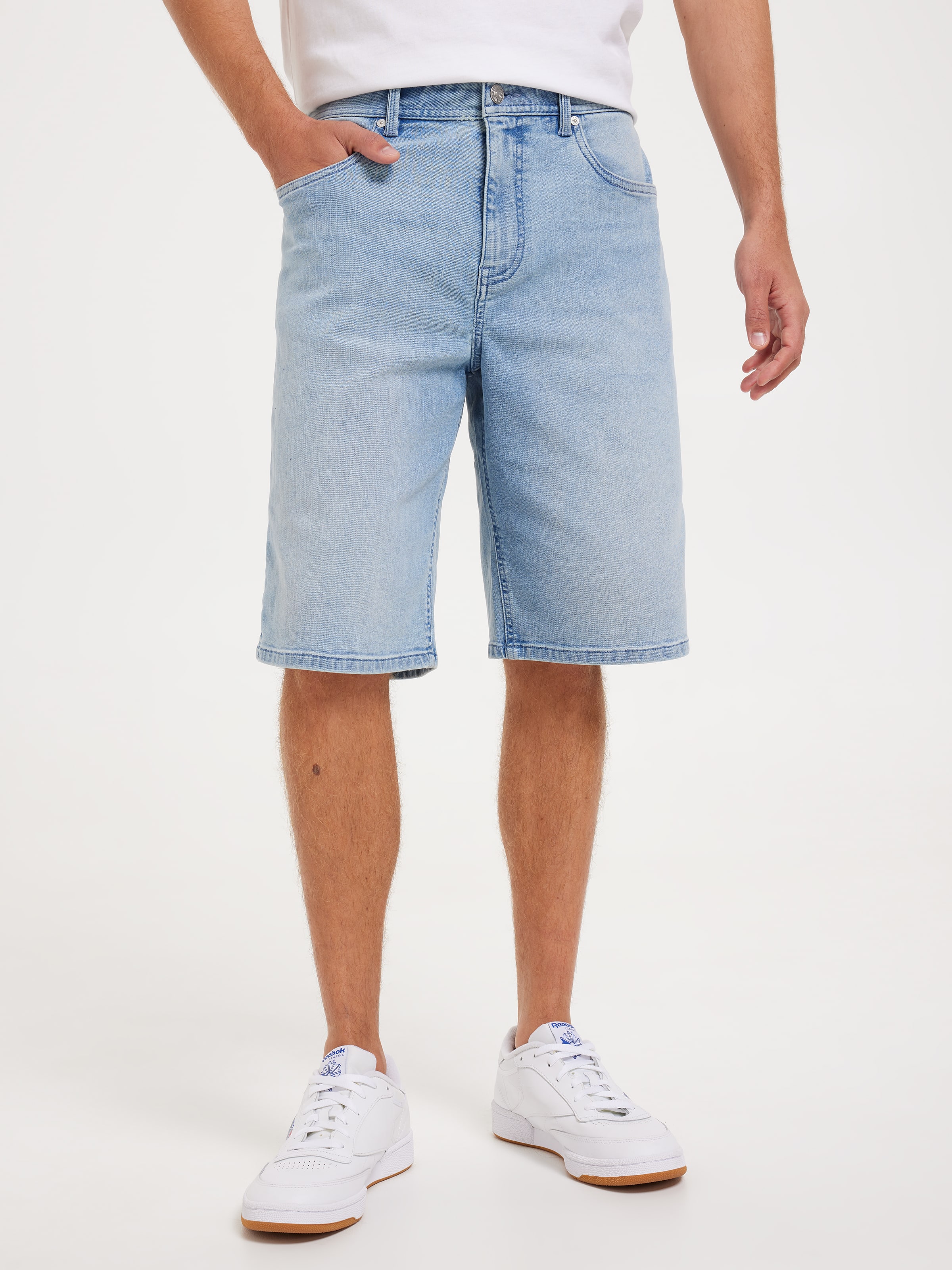 Power Stretch Relaxed Short