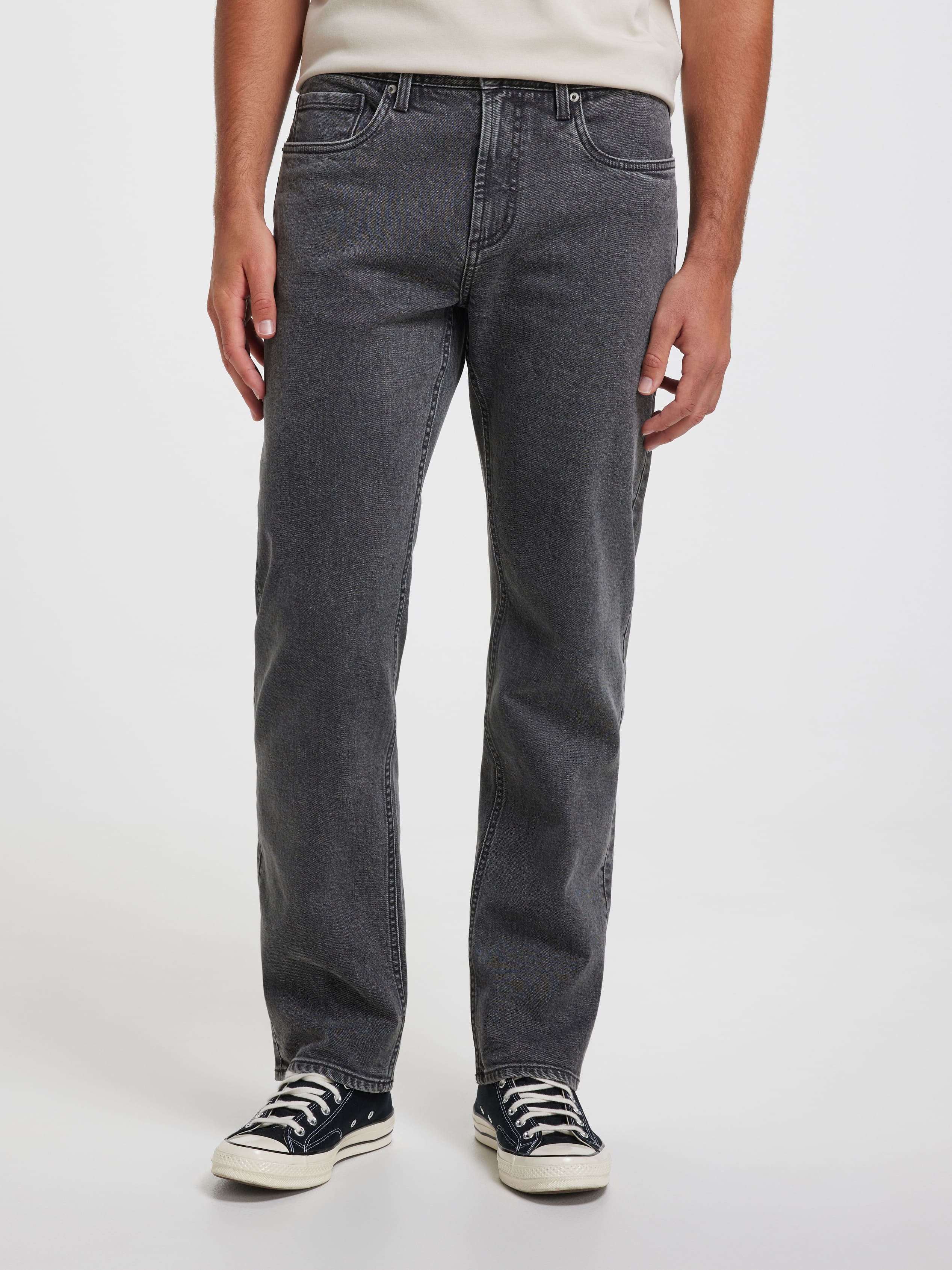 Ultra Soft Relaxed Straight Jean