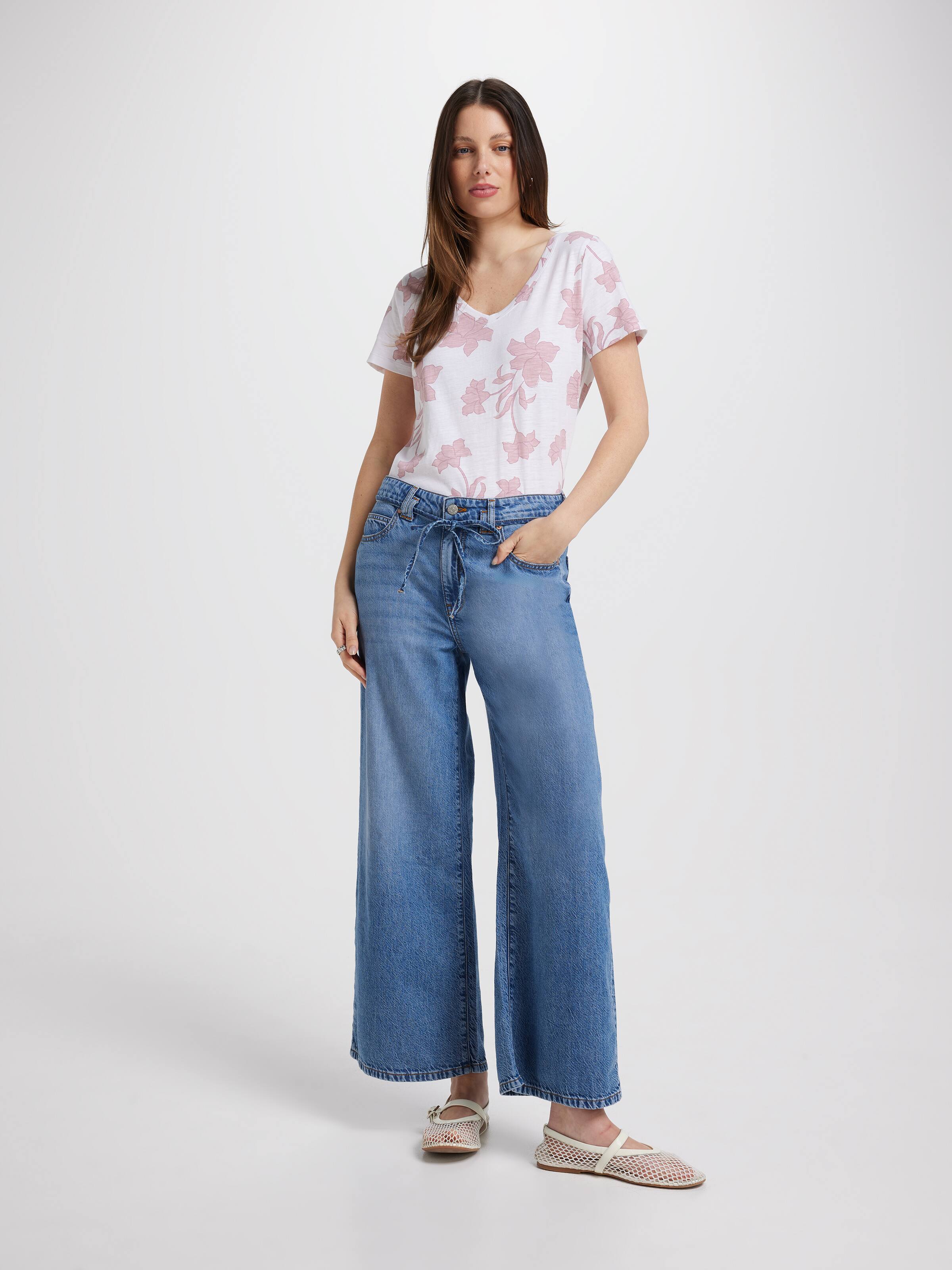 Perfect V Neck Boyfriend Tee