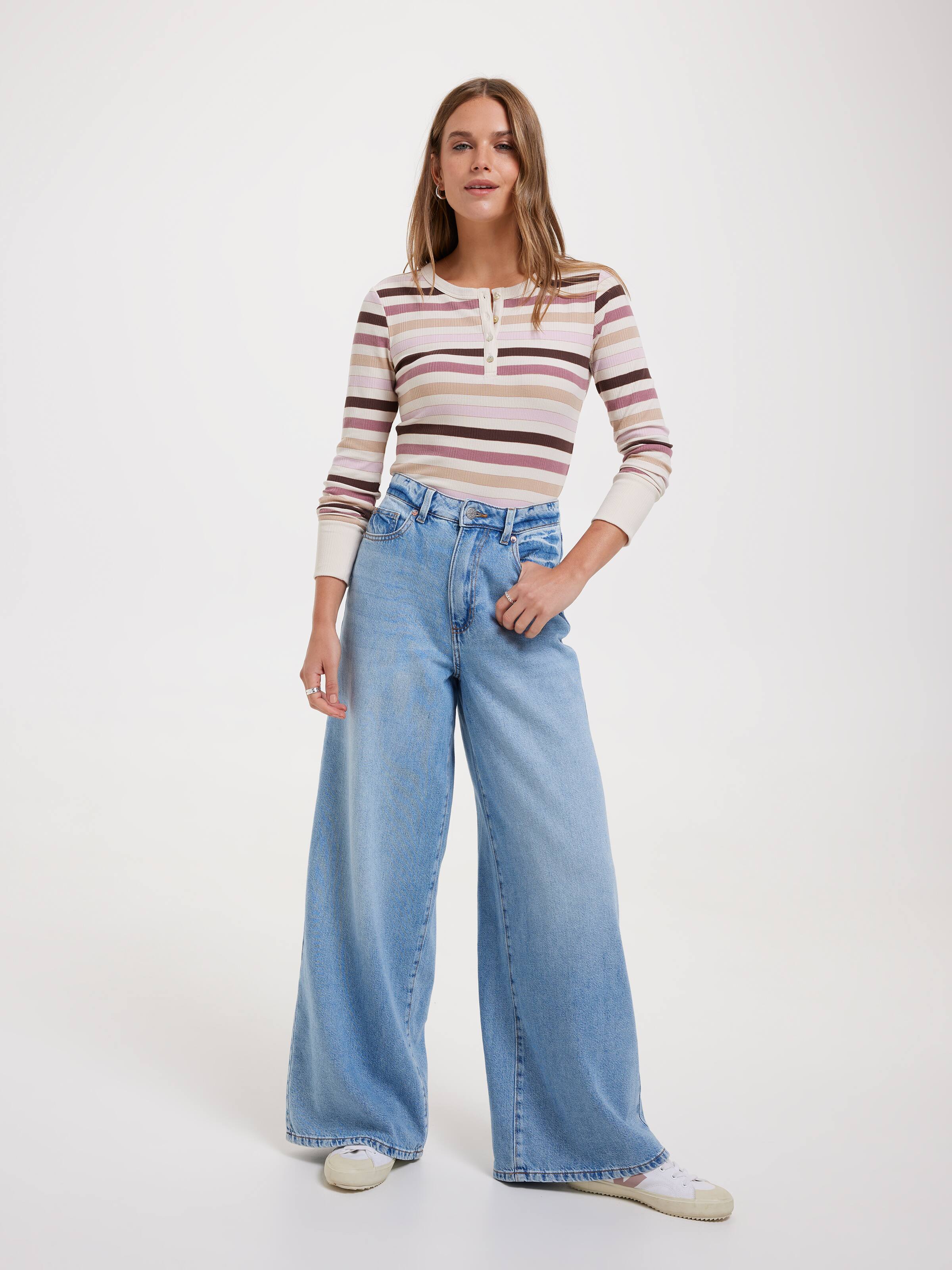 Astrid Henley Top
