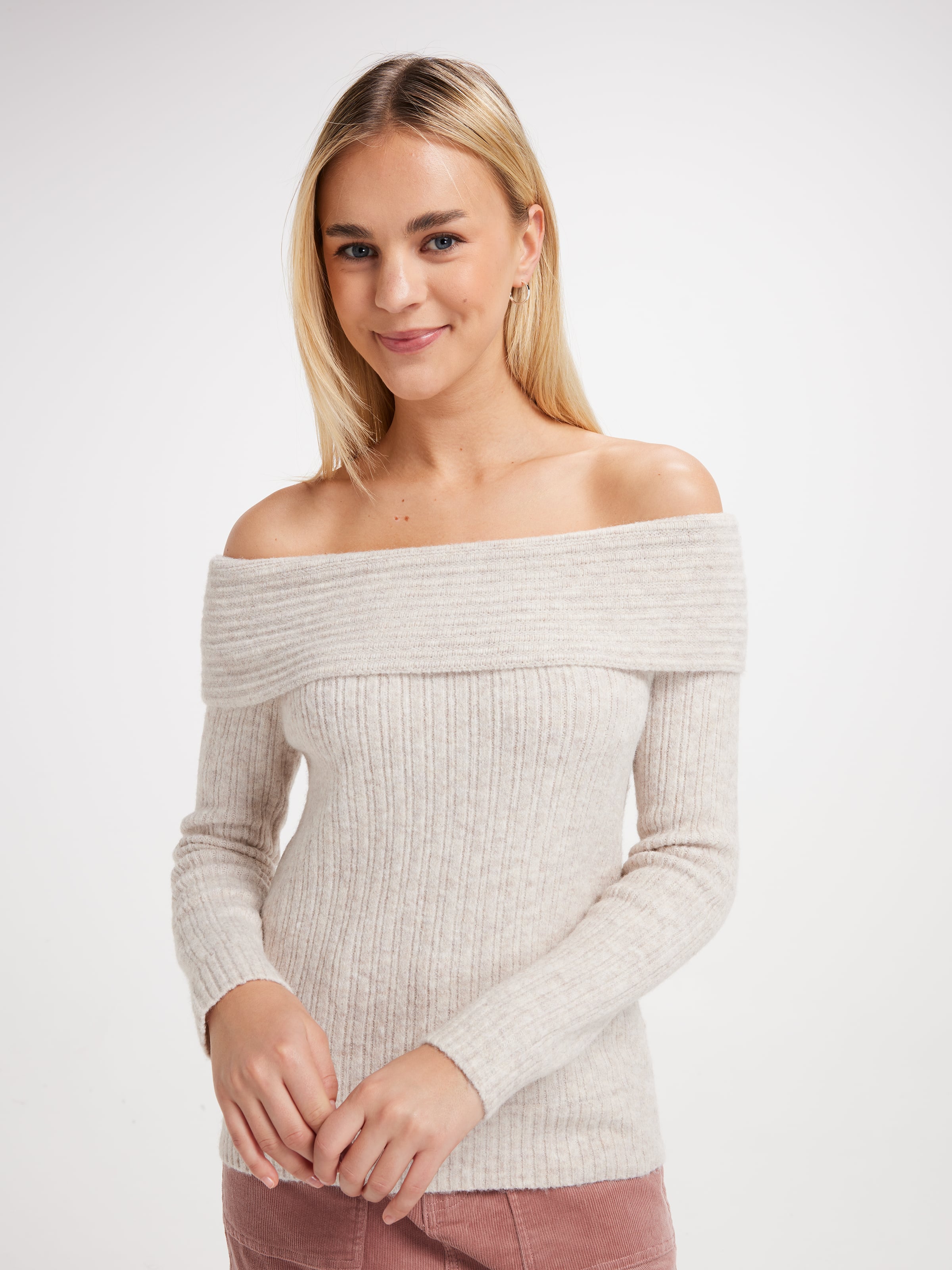 Bree Off Shoulder Pullover