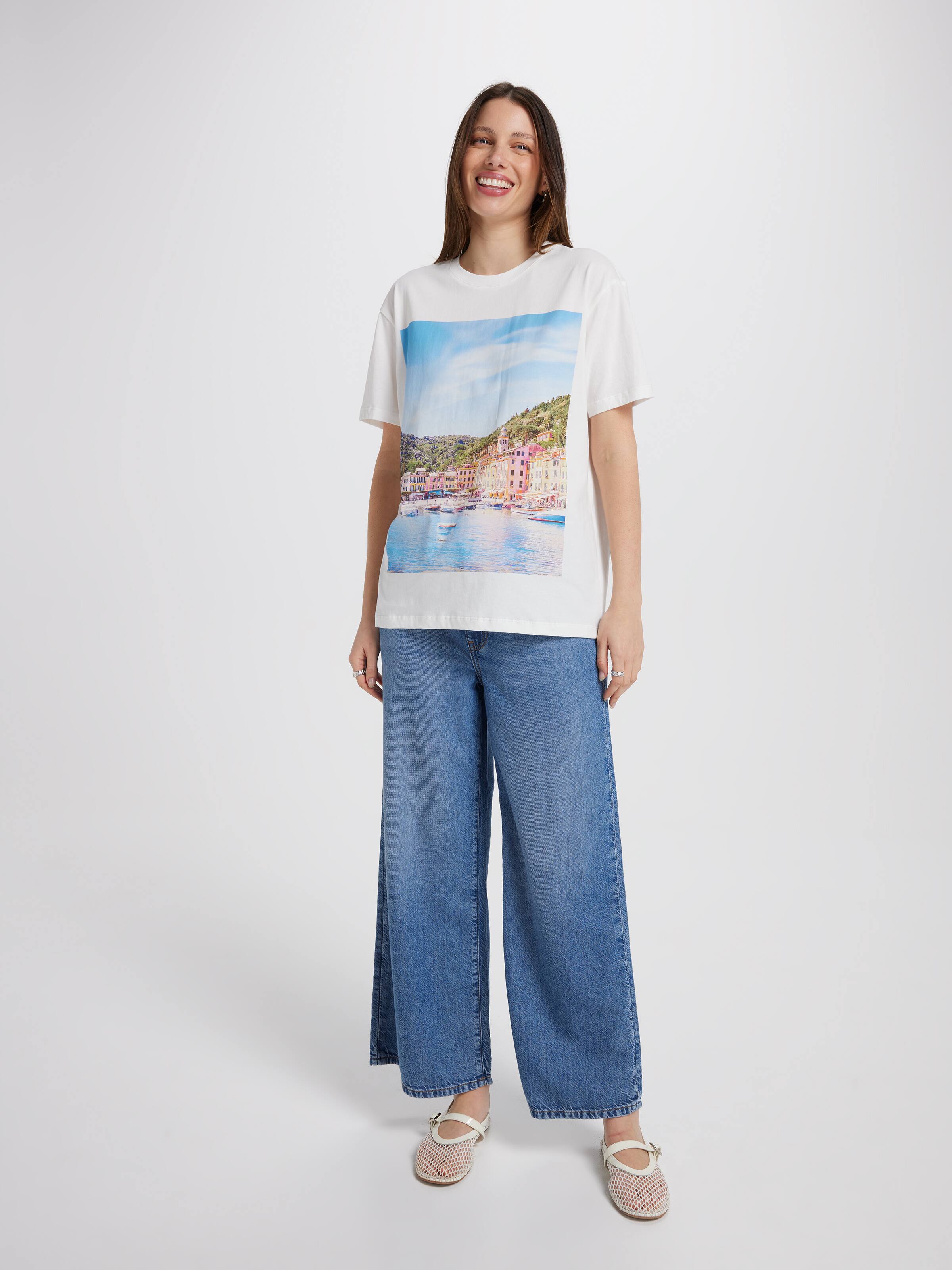 Antonia Oversized Graphic Tee