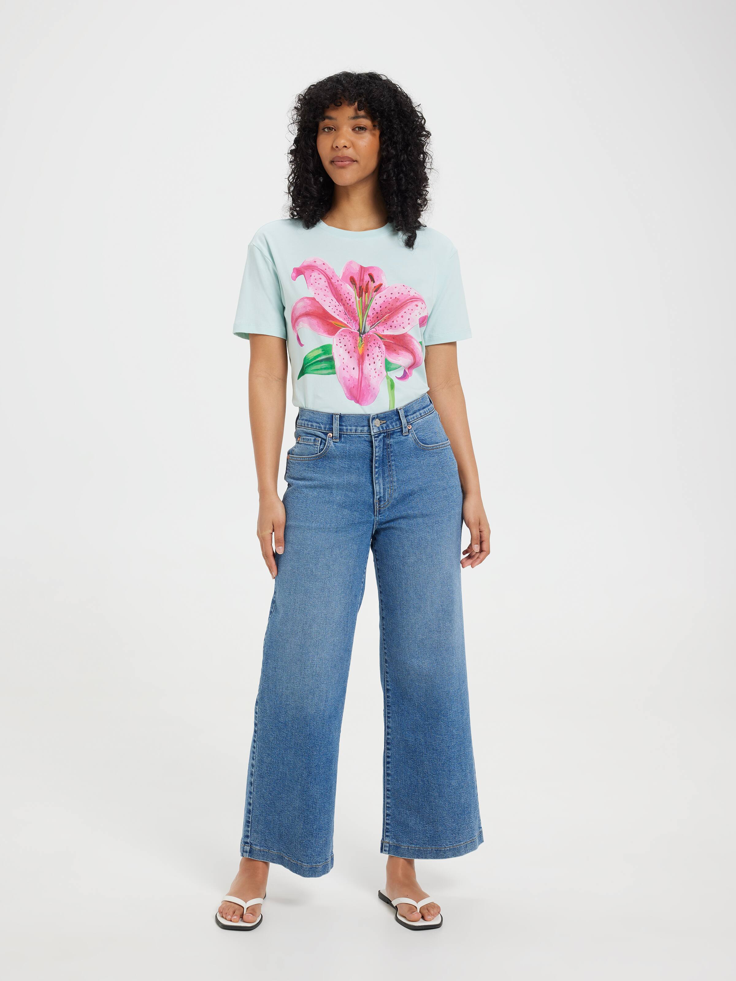 Antonia Oversized Graphic Tee