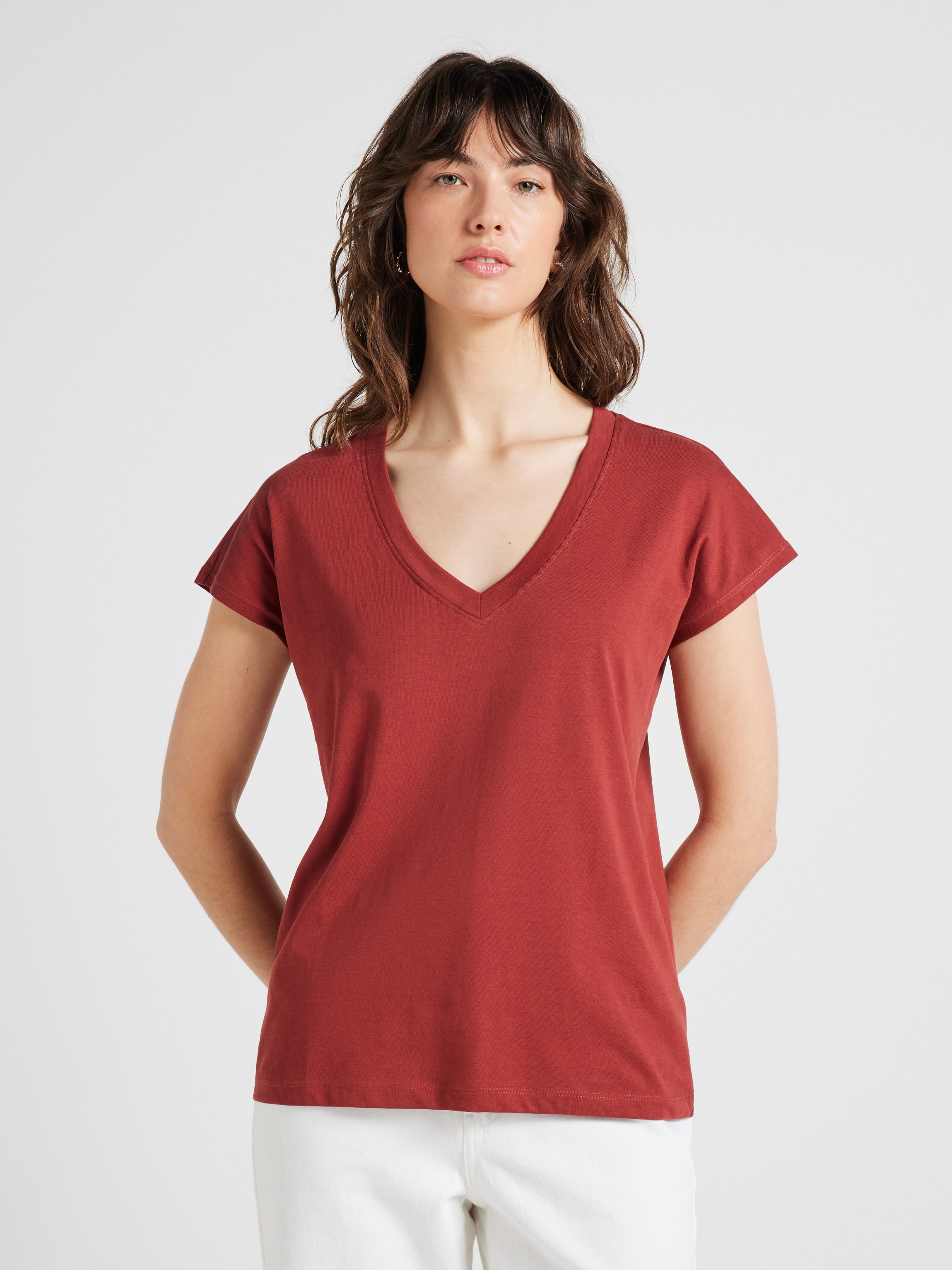 Signature V Neck Tee