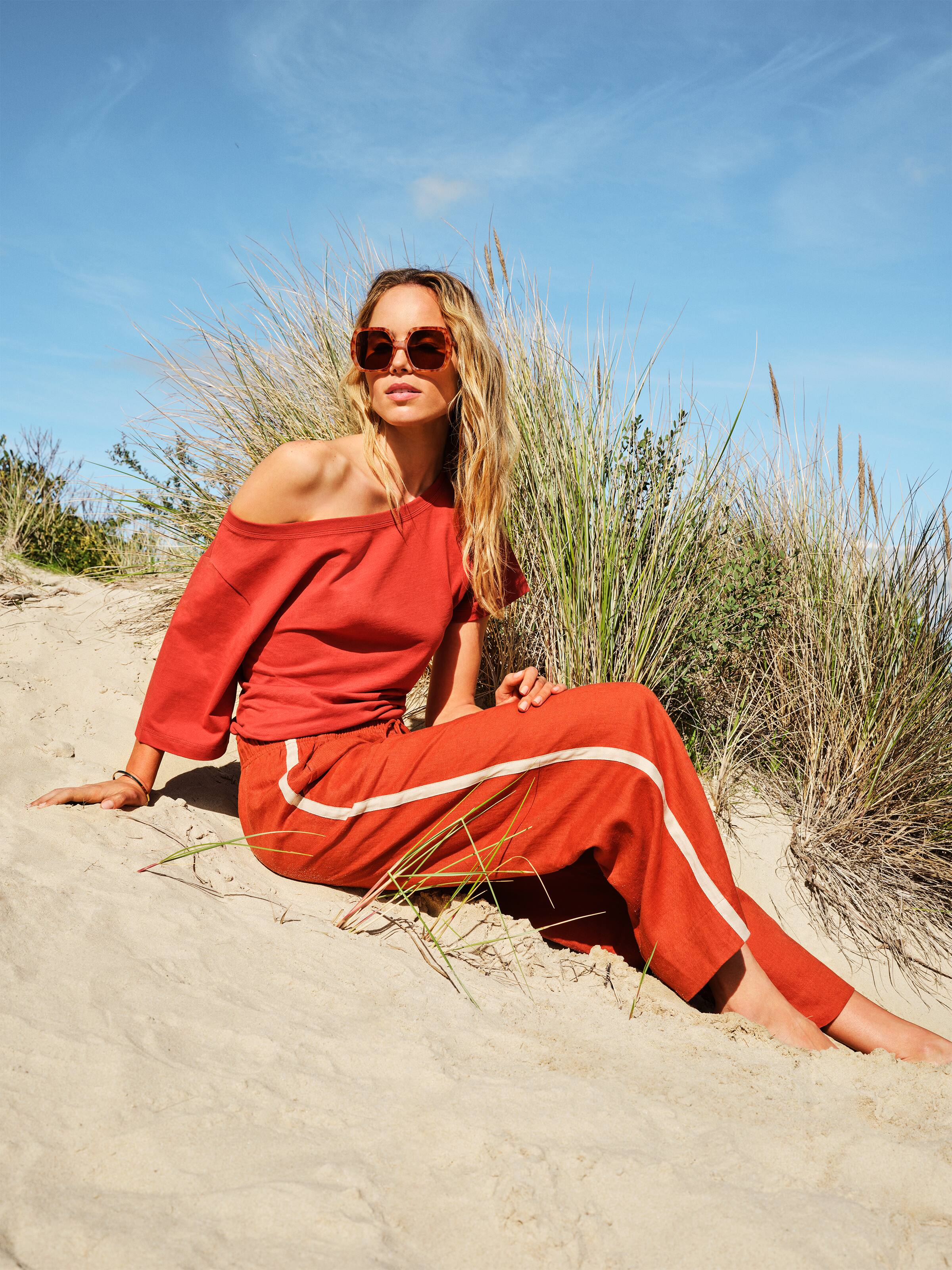 Holli Off The Shoulder Tee