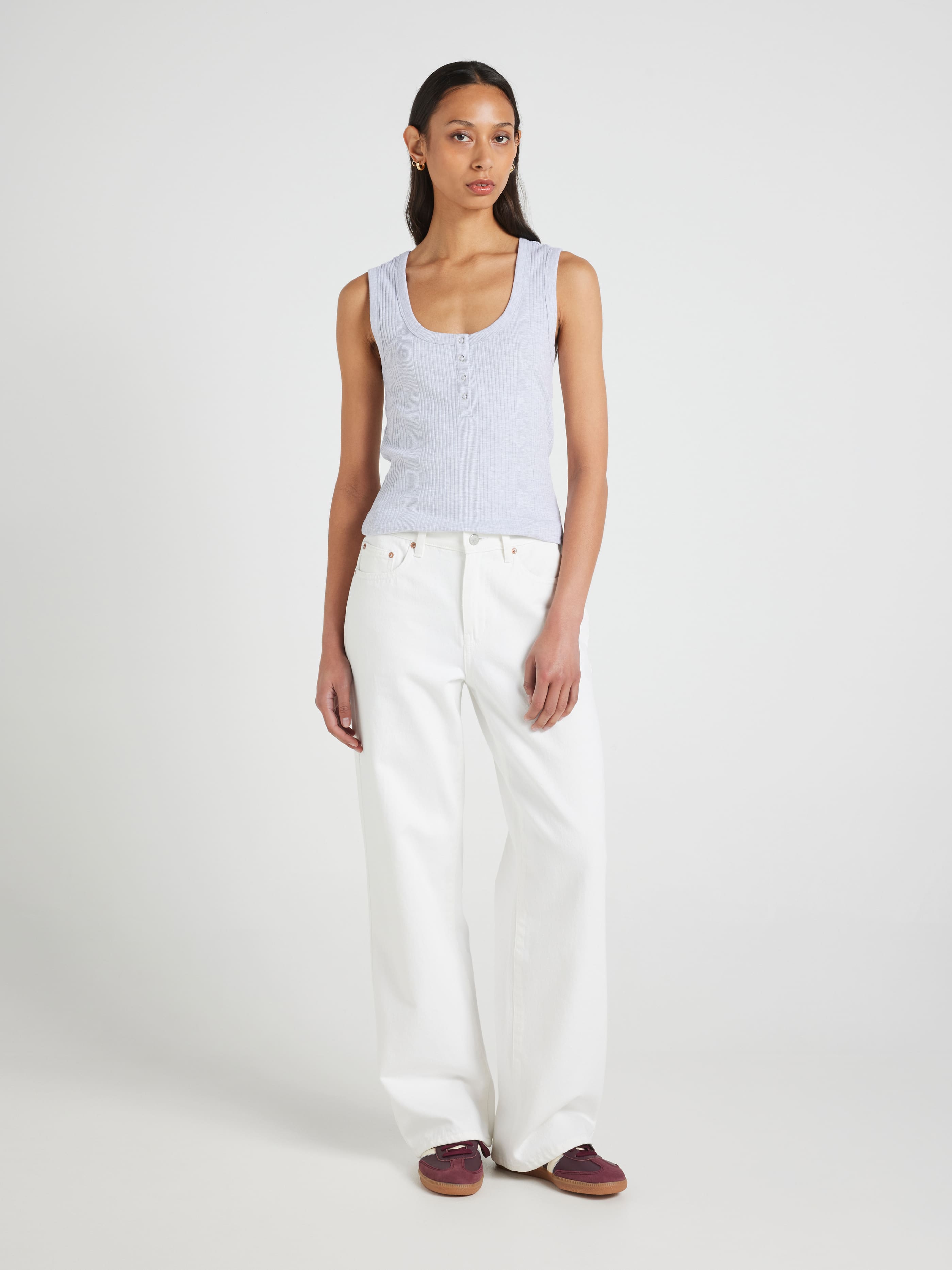 Henley Tank