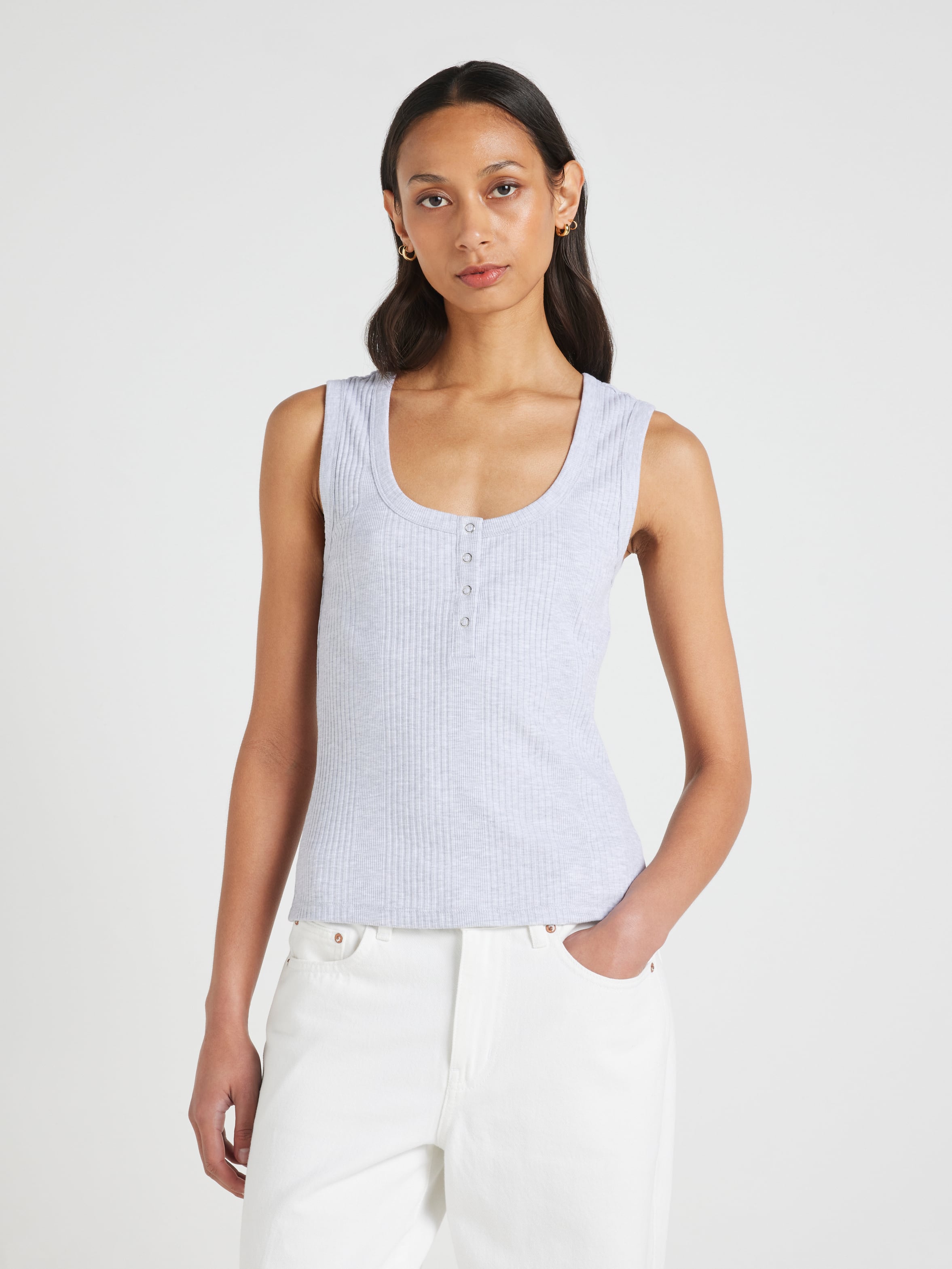 Henley Tank