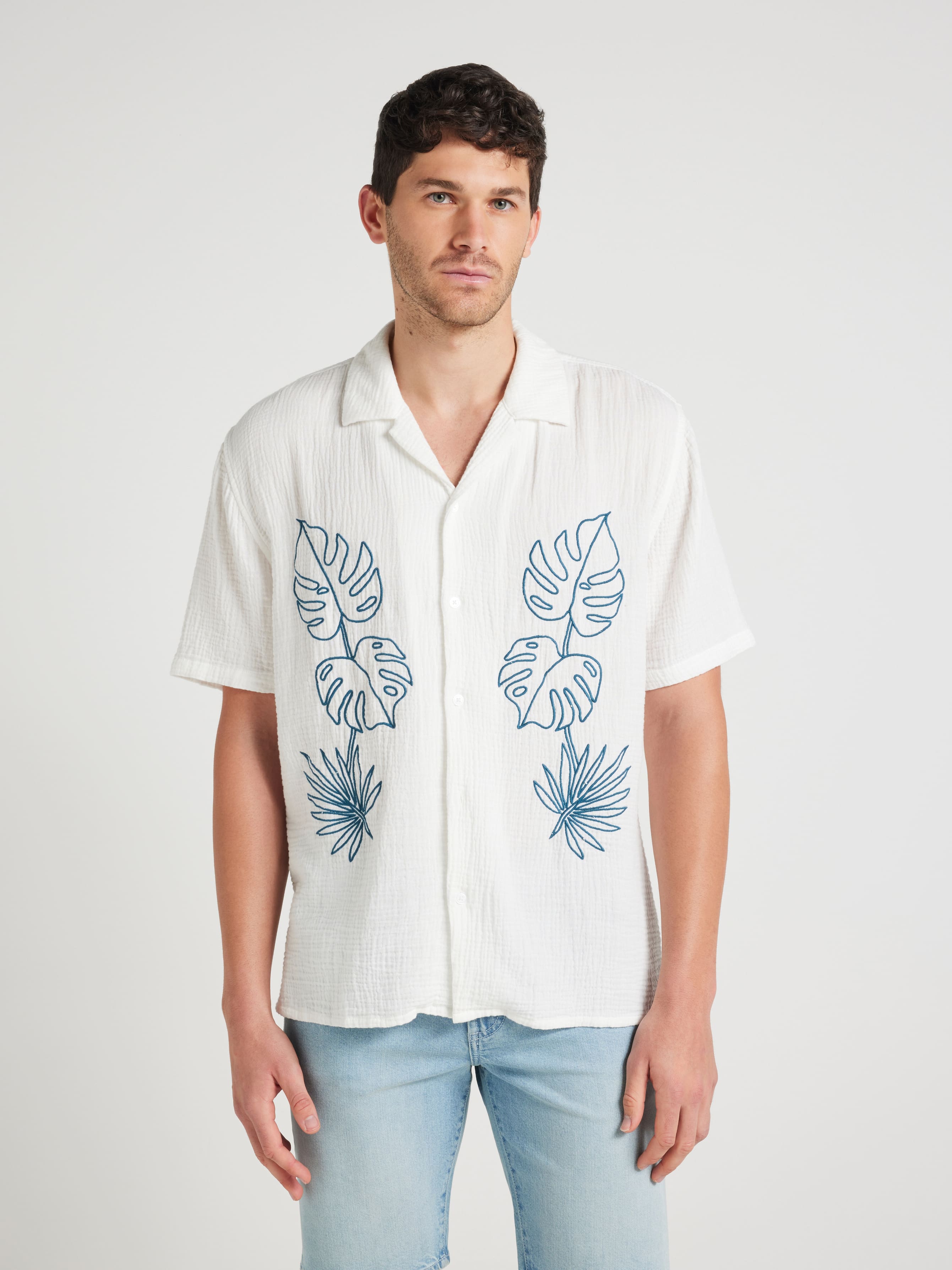 Short Sleeve Resort Embroidery Shirt