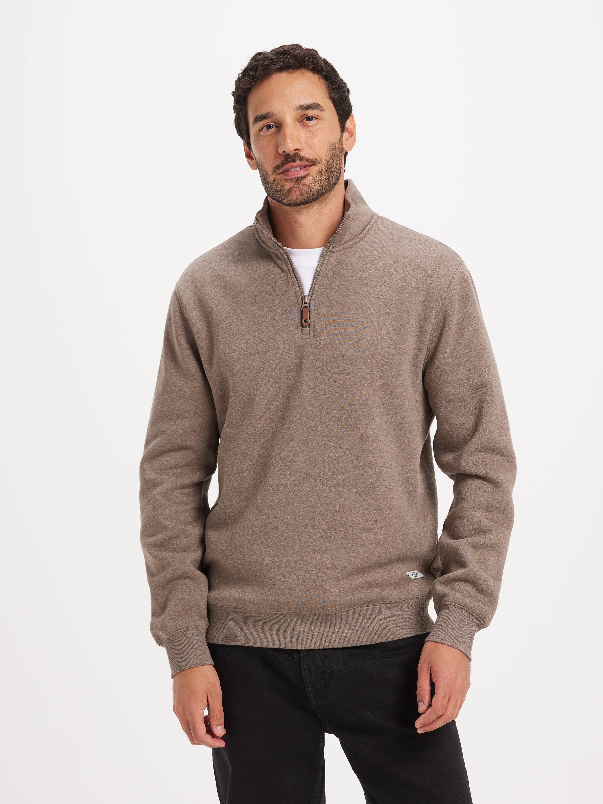 Quarter Zip Sweat