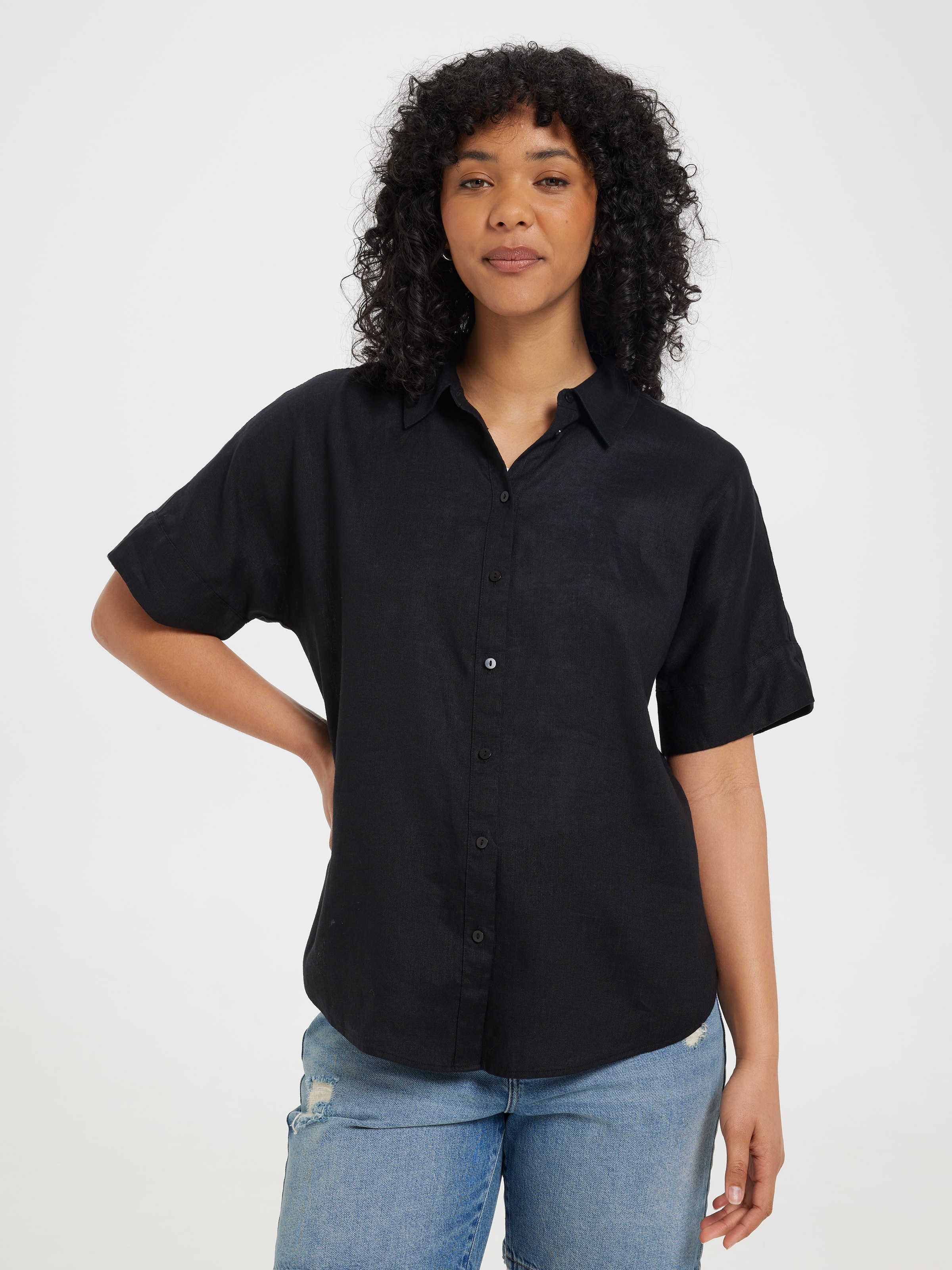 Leslee Short Sleeve Shirt